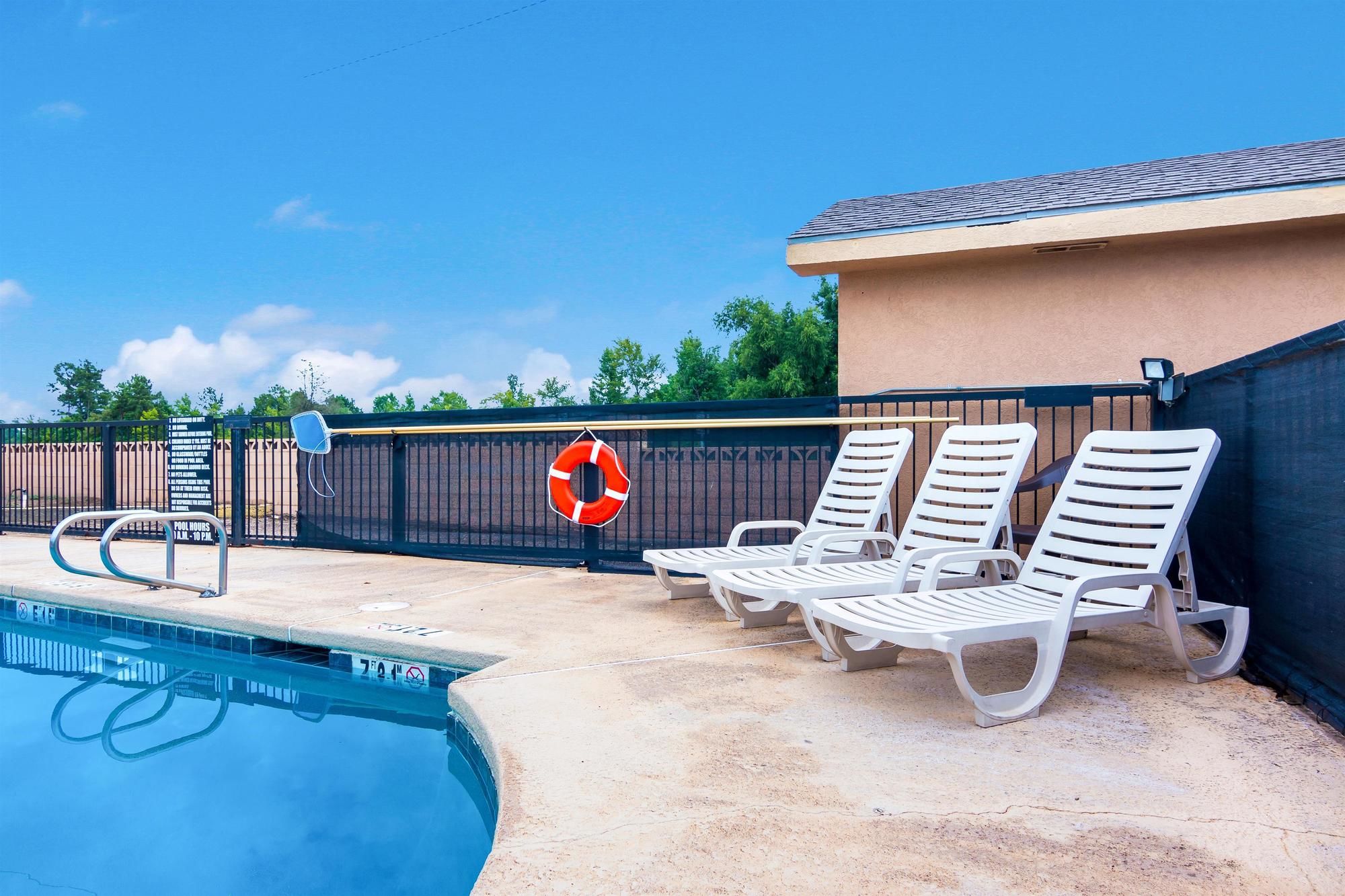 Motel 6 Marshall Tx