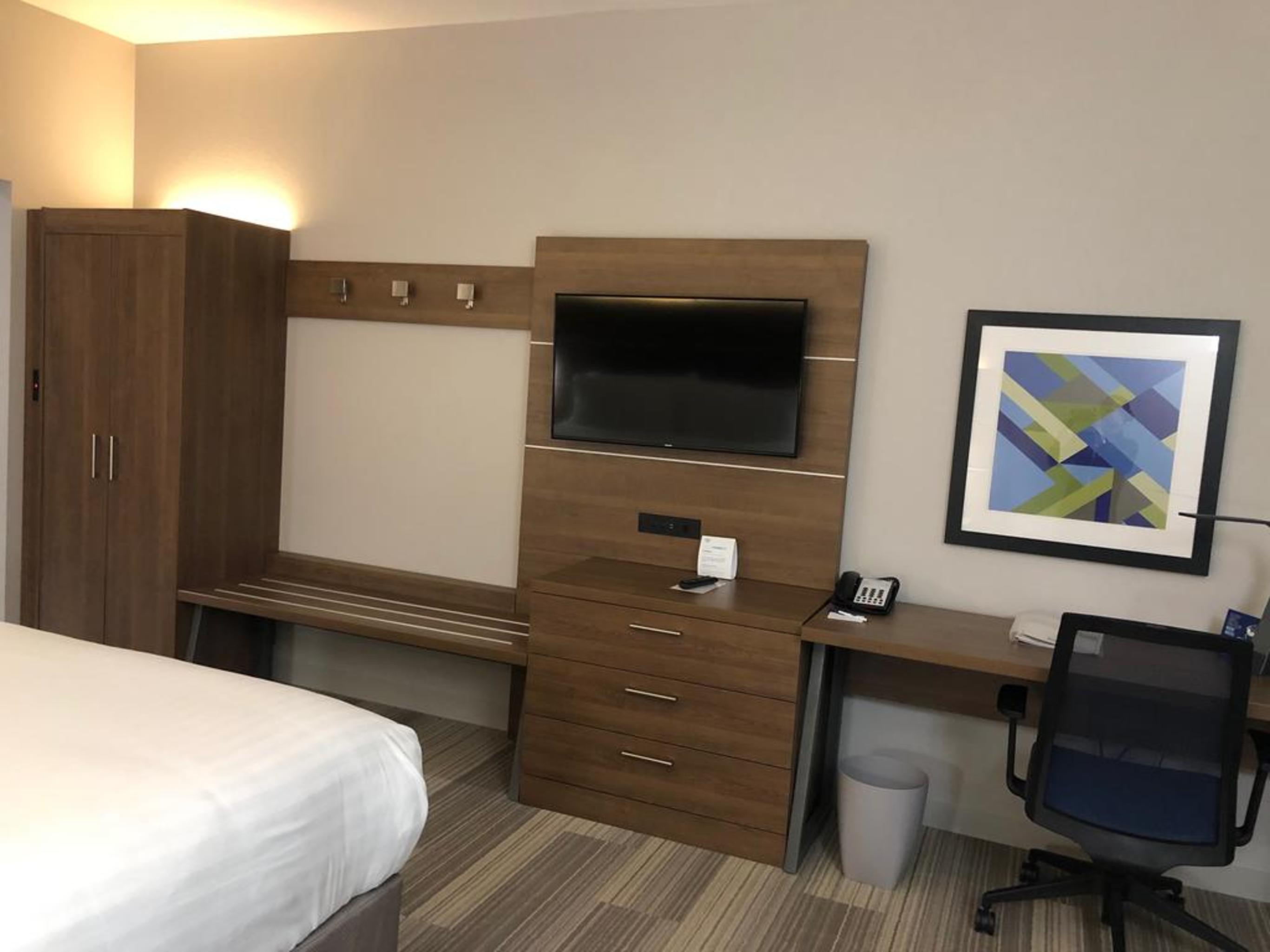 Holiday Inn Express & Suites McAllen - Medical Center Area