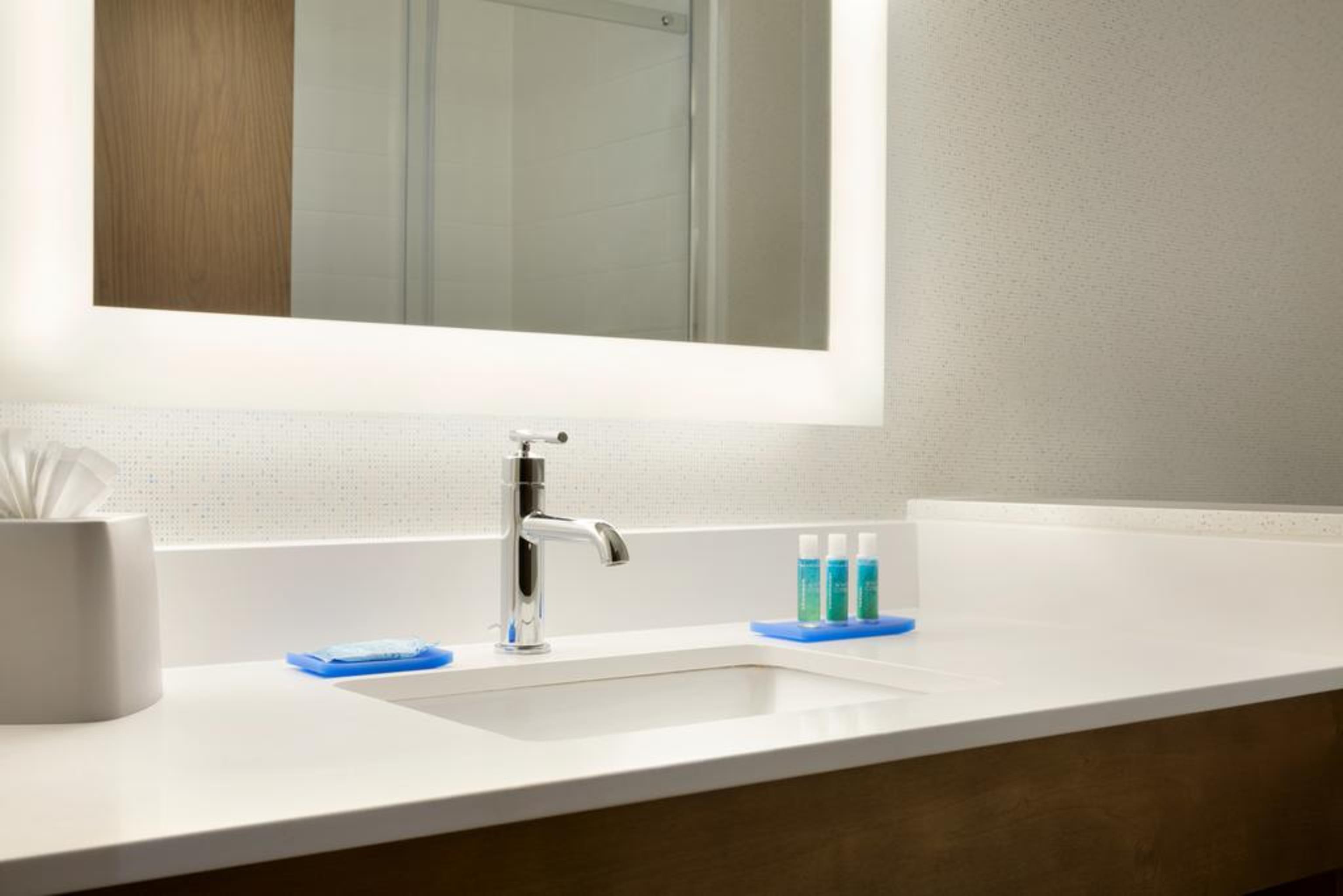 Holiday Inn Express & Suites McAllen - Medical Center Area