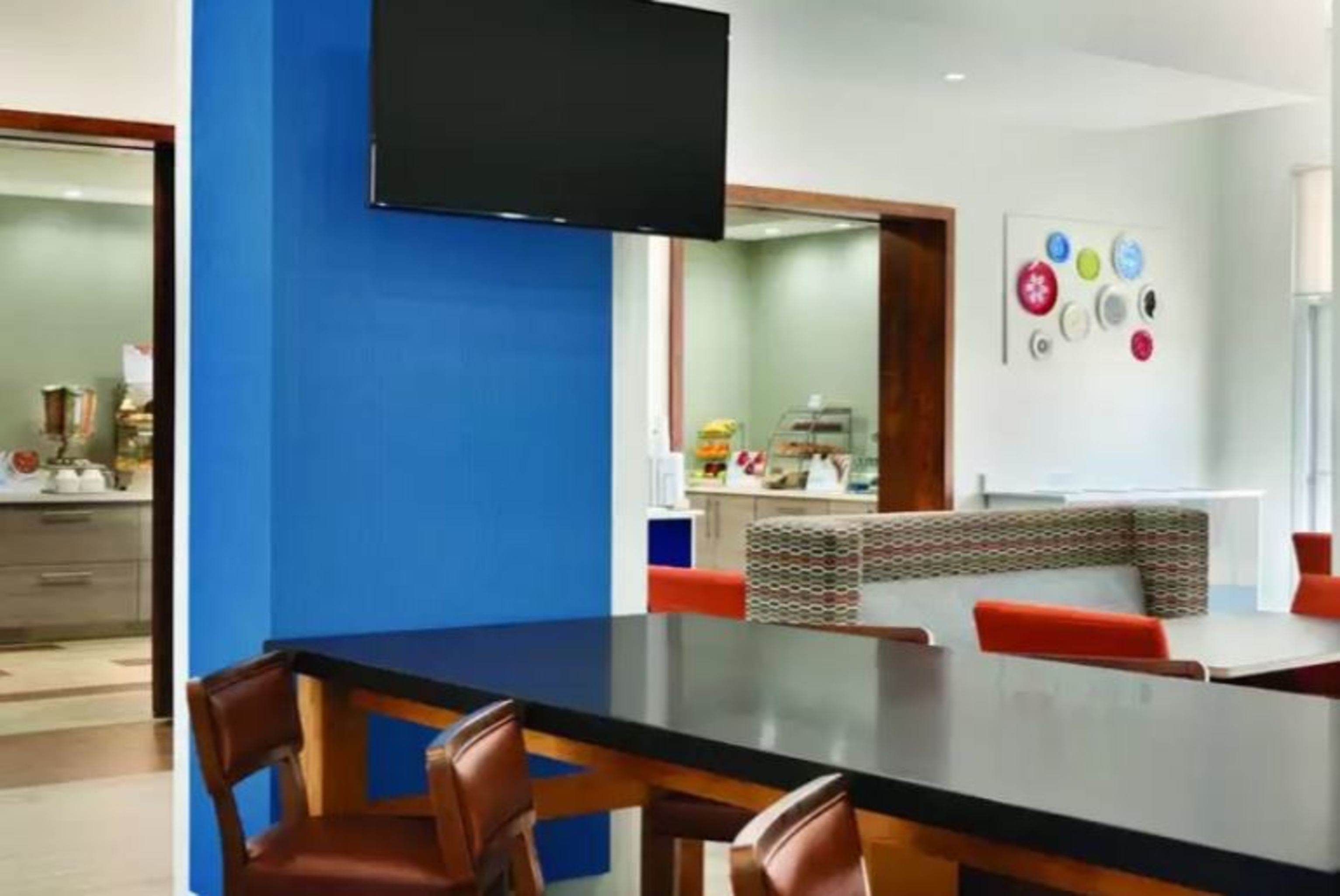 Holiday Inn Express & Suites McAllen - Medical Center Area