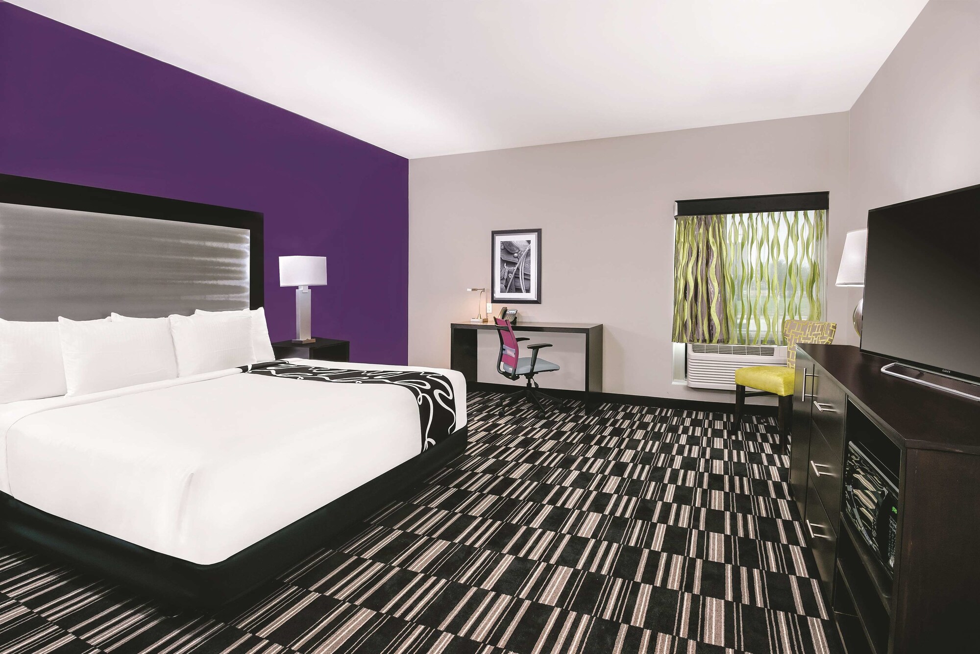La Quinta Inn & Suites by Wyndham McAllen Convention Center