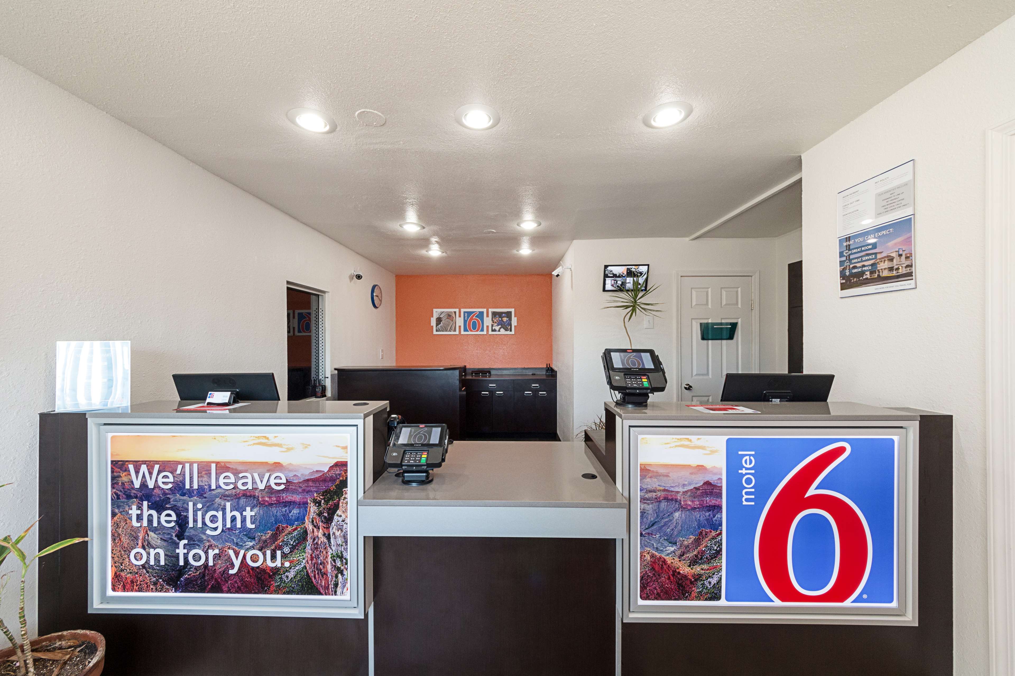 Motel 6 Mcallen