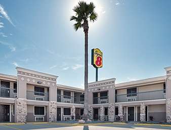 Super 8 by Wyndham McAllen/Downtown/La Plaza Mall