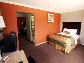 Super 8 by Wyndham McAllen/Downtown/La Plaza Mall