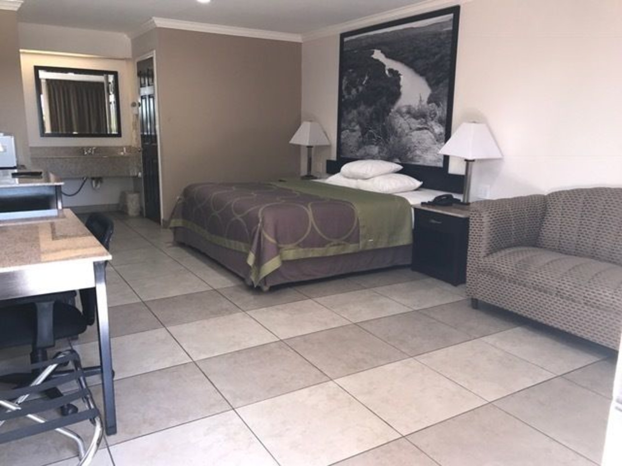 Super 8 by Wyndham McAllen/Downtown/La Plaza Mall