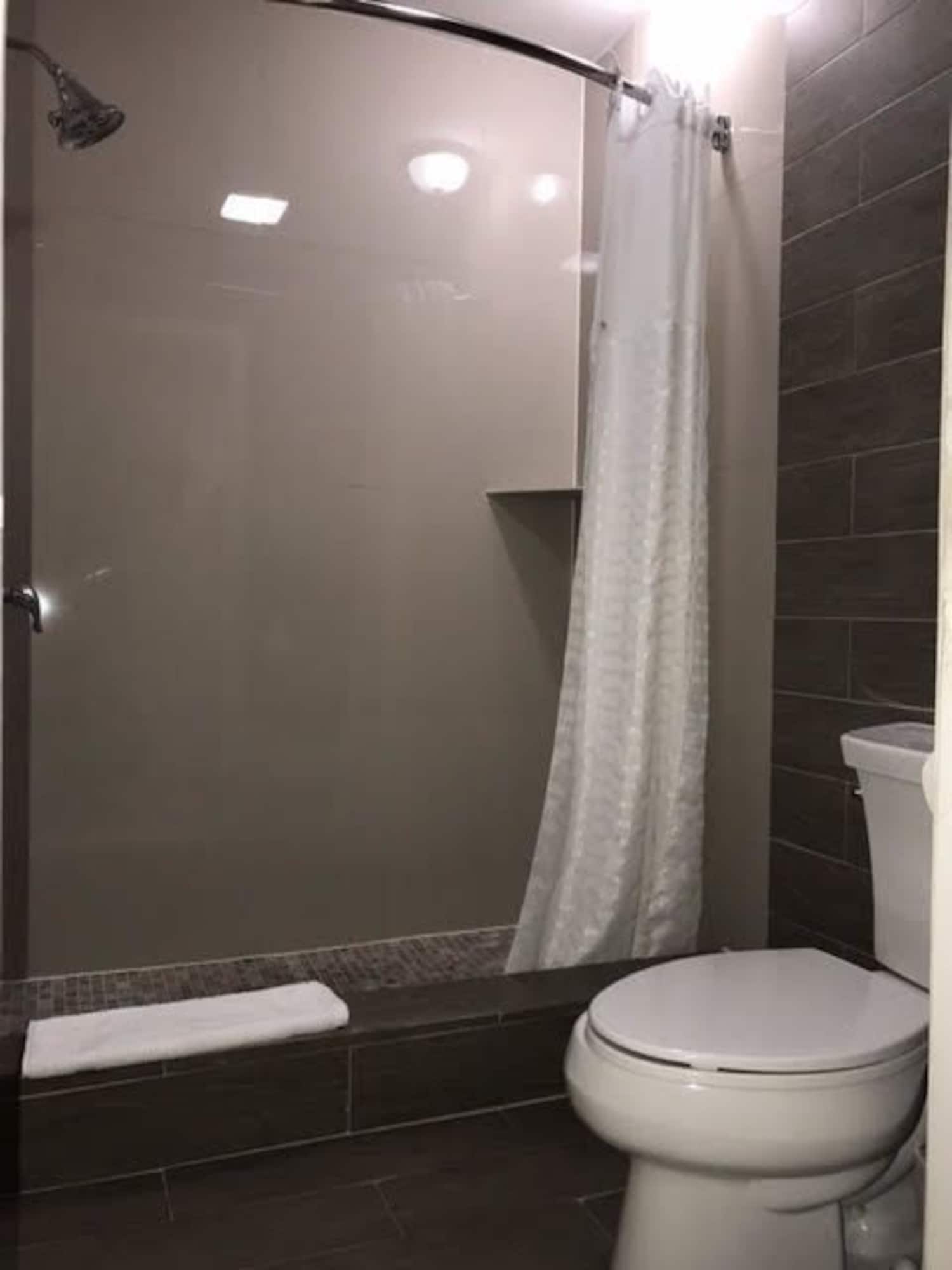Super 8 by Wyndham McAllen/Downtown/La Plaza Mall
