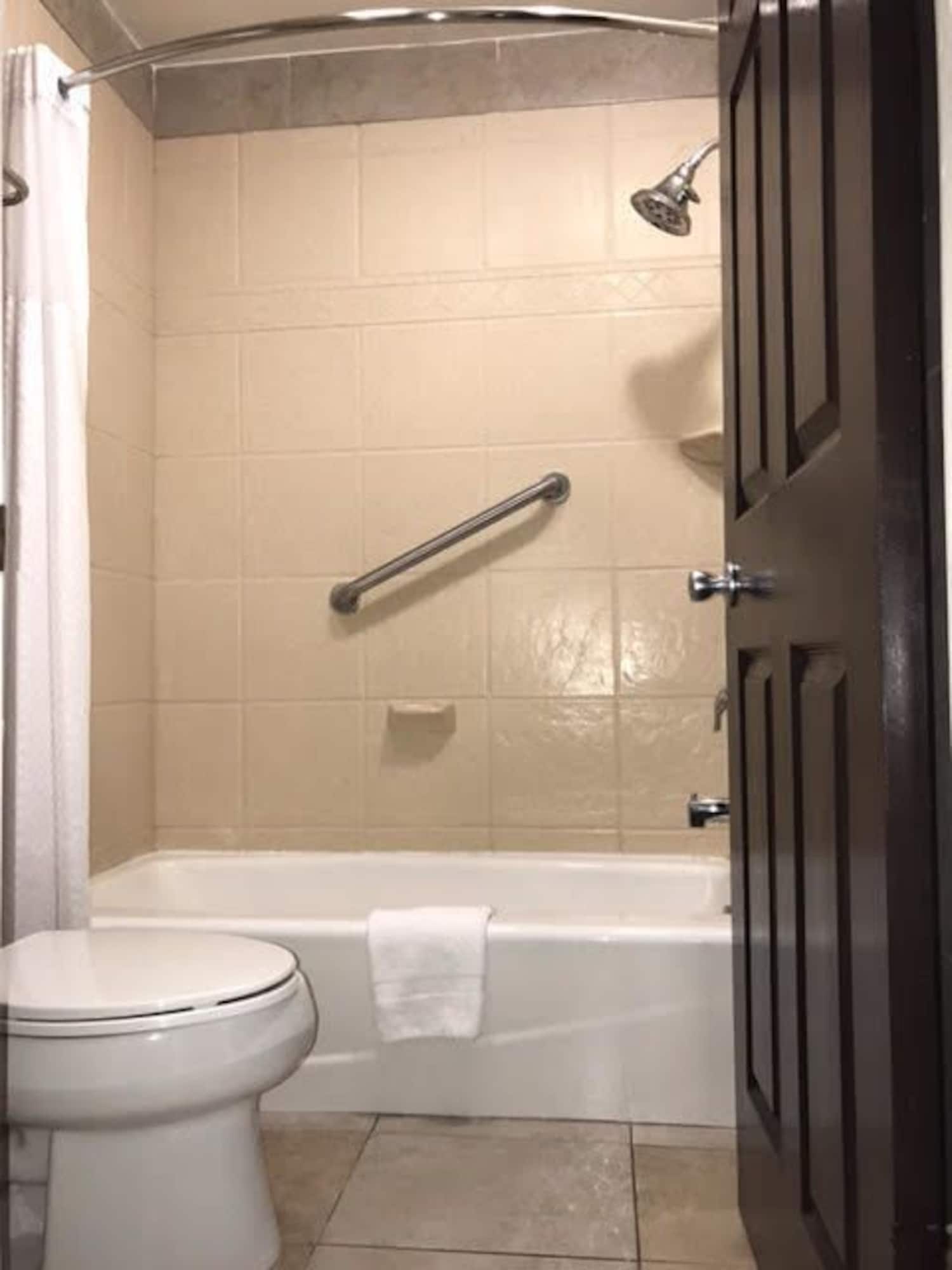 Super 8 by Wyndham McAllen/Downtown/La Plaza Mall