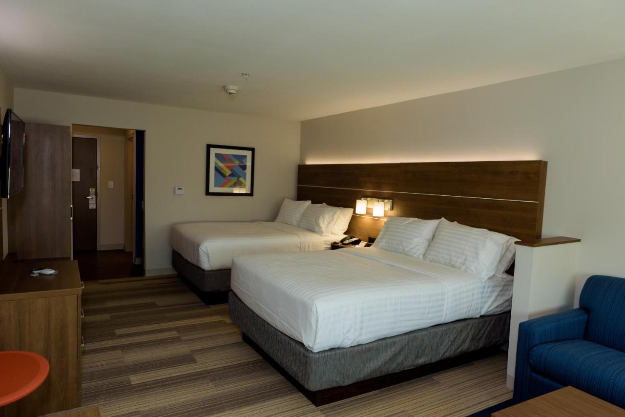 Holiday Inn Express & Suites McKinney Frisco East