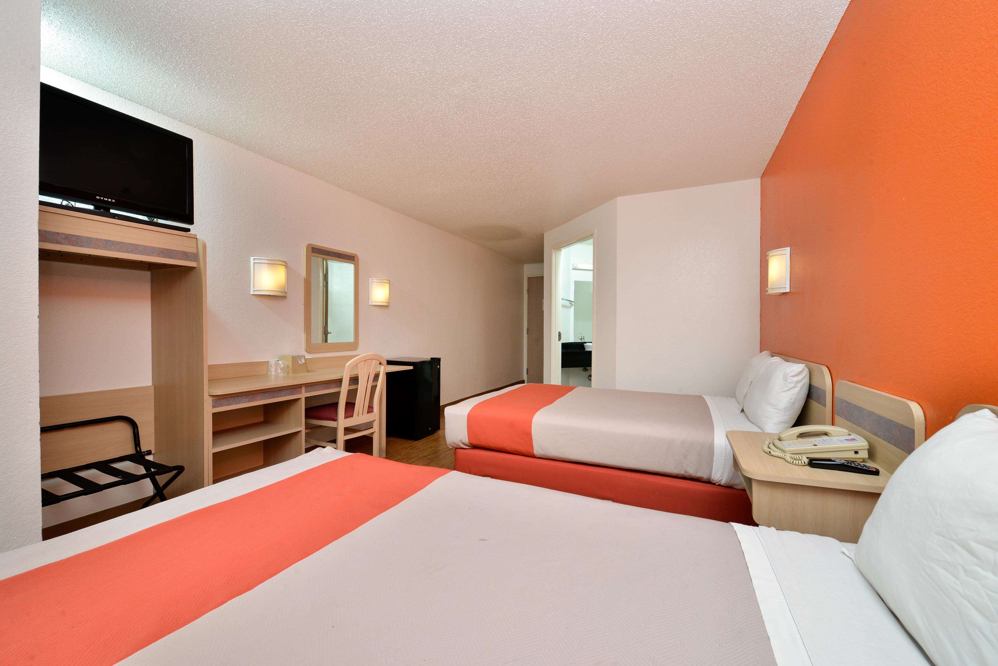 Motel 6