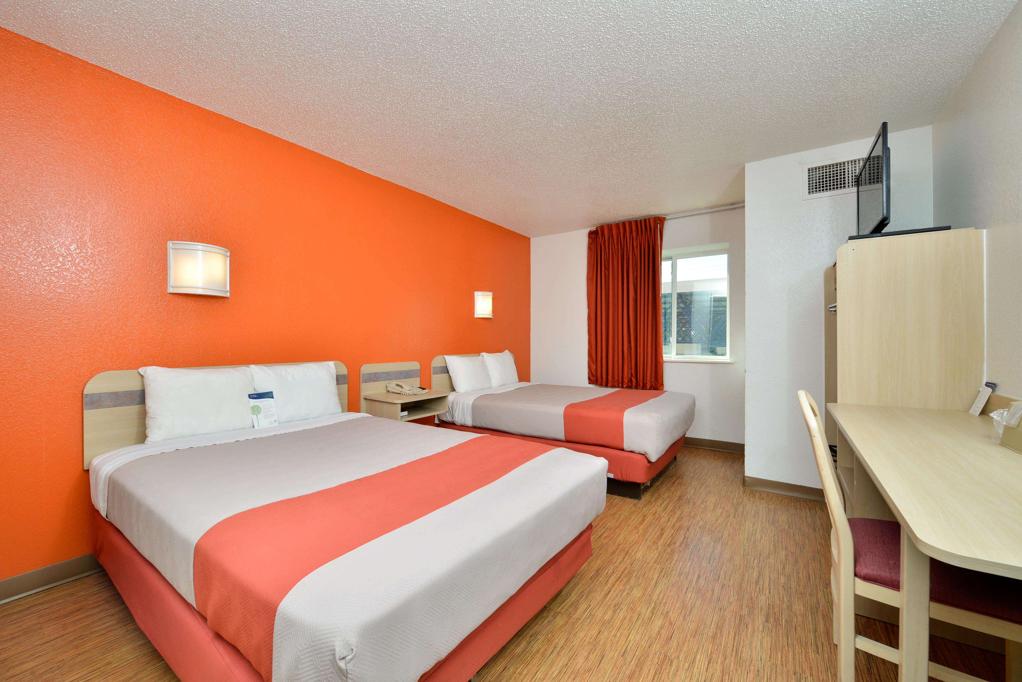 Motel 6
