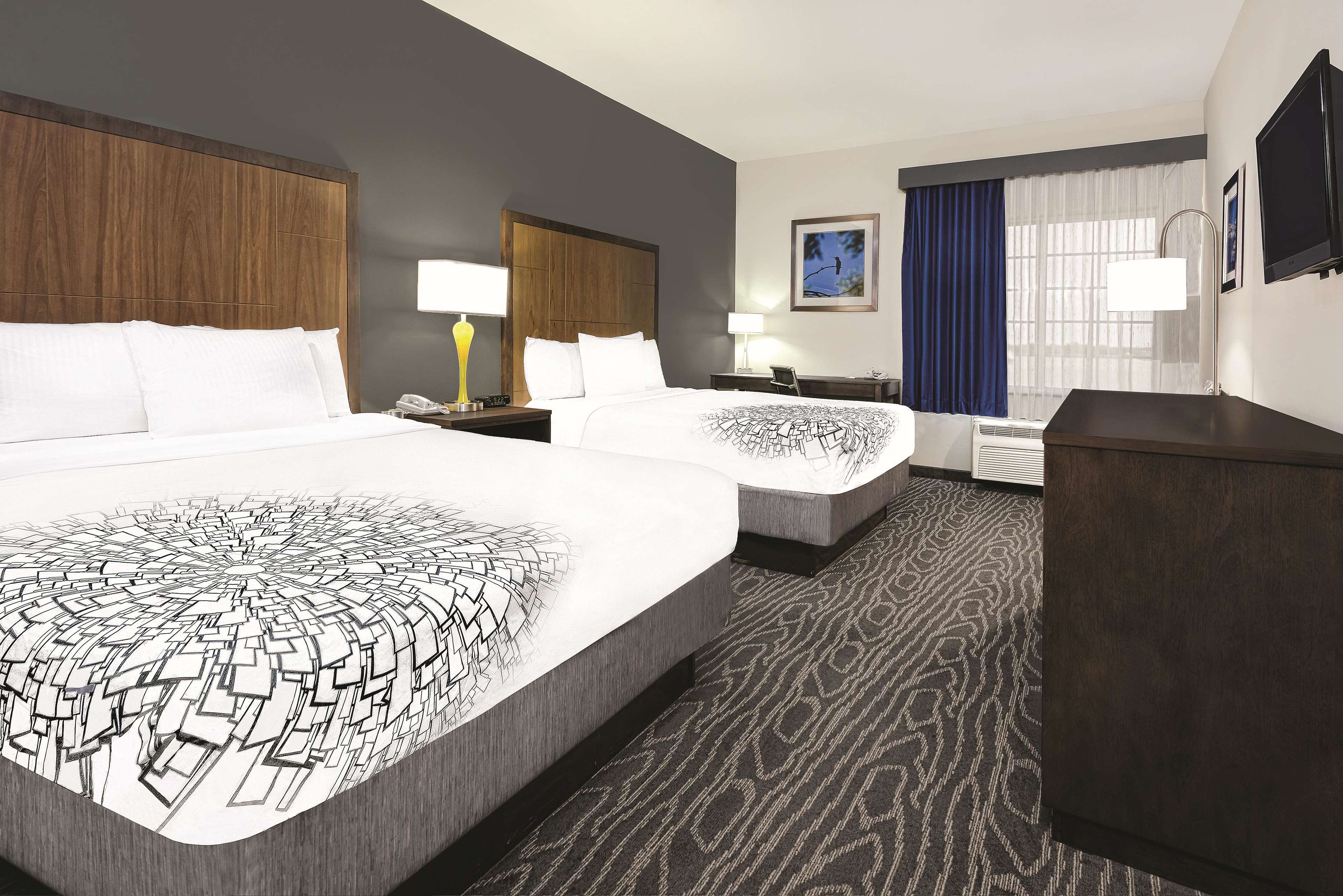 La Quinta Inn & Suites by Wyndham Mercedes
