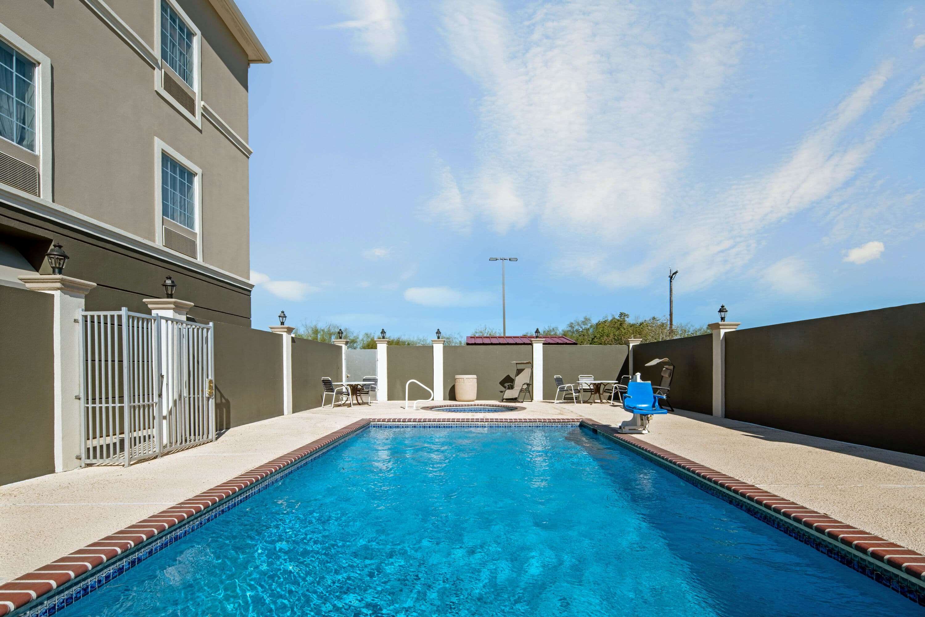 La Quinta Inn & Suites by Wyndham Mercedes