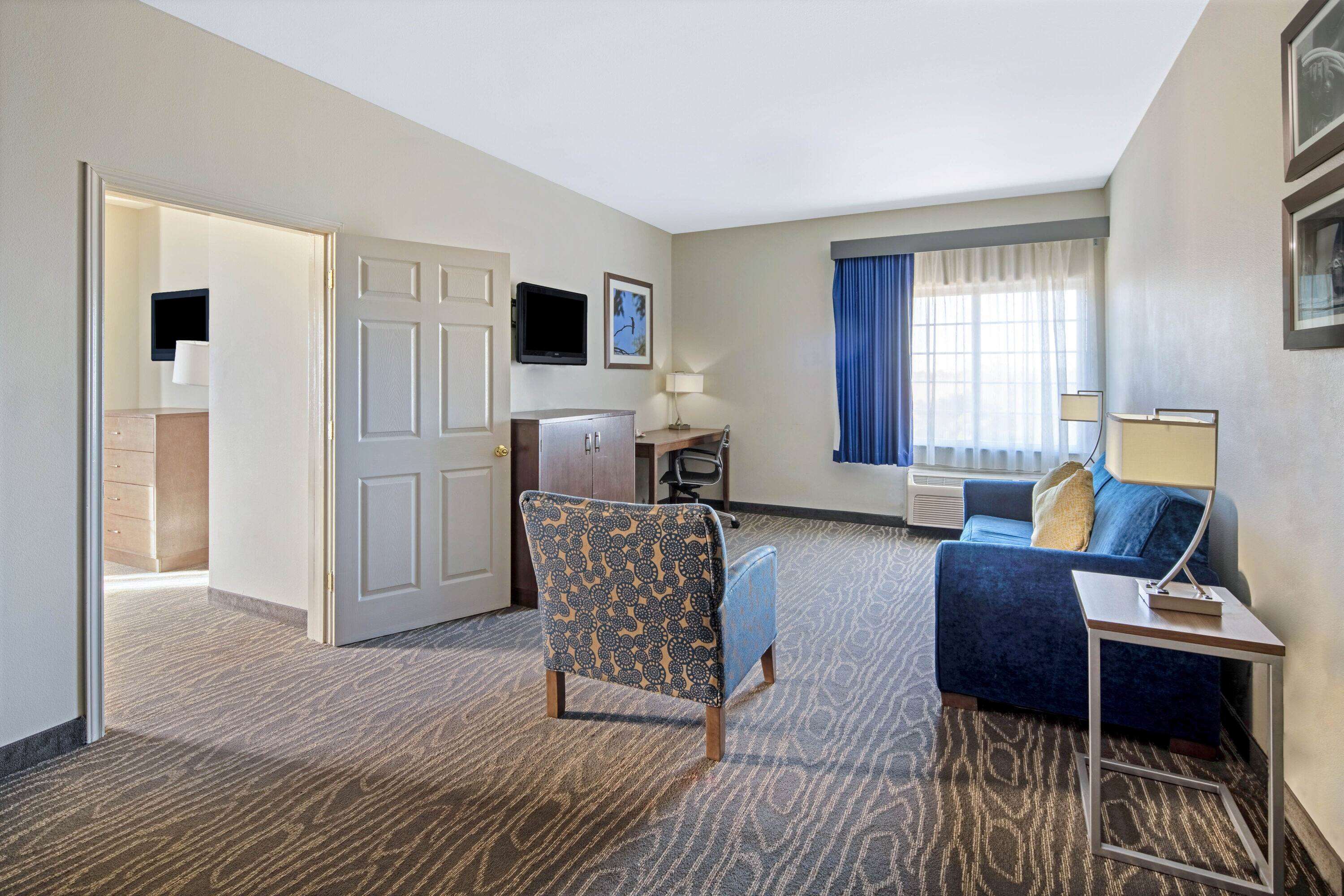 La Quinta Inn & Suites by Wyndham Mercedes