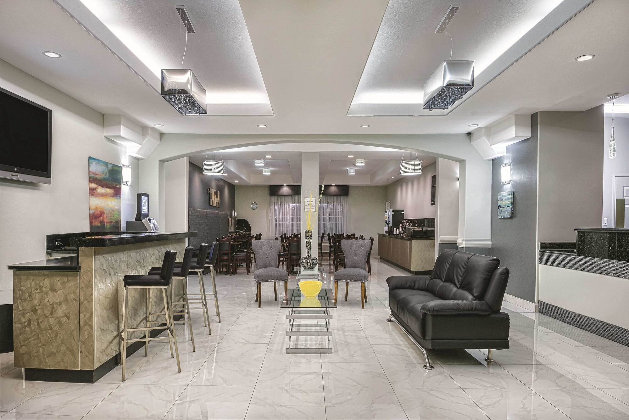 La Quinta Inn & Suites by Wyndham Mercedes