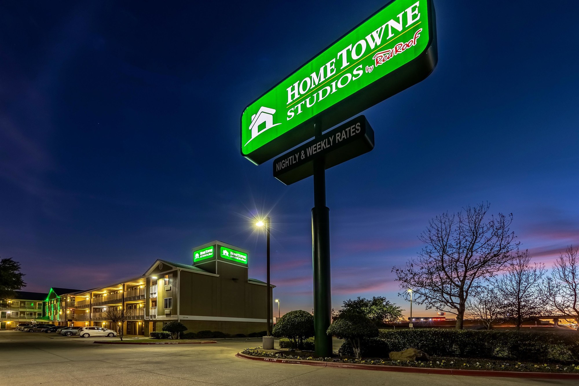 HomeTowne Studios Dallas - Mesquite