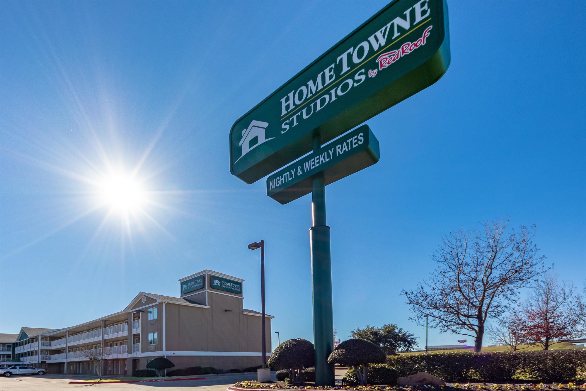 HomeTowne Studios Dallas - Mesquite