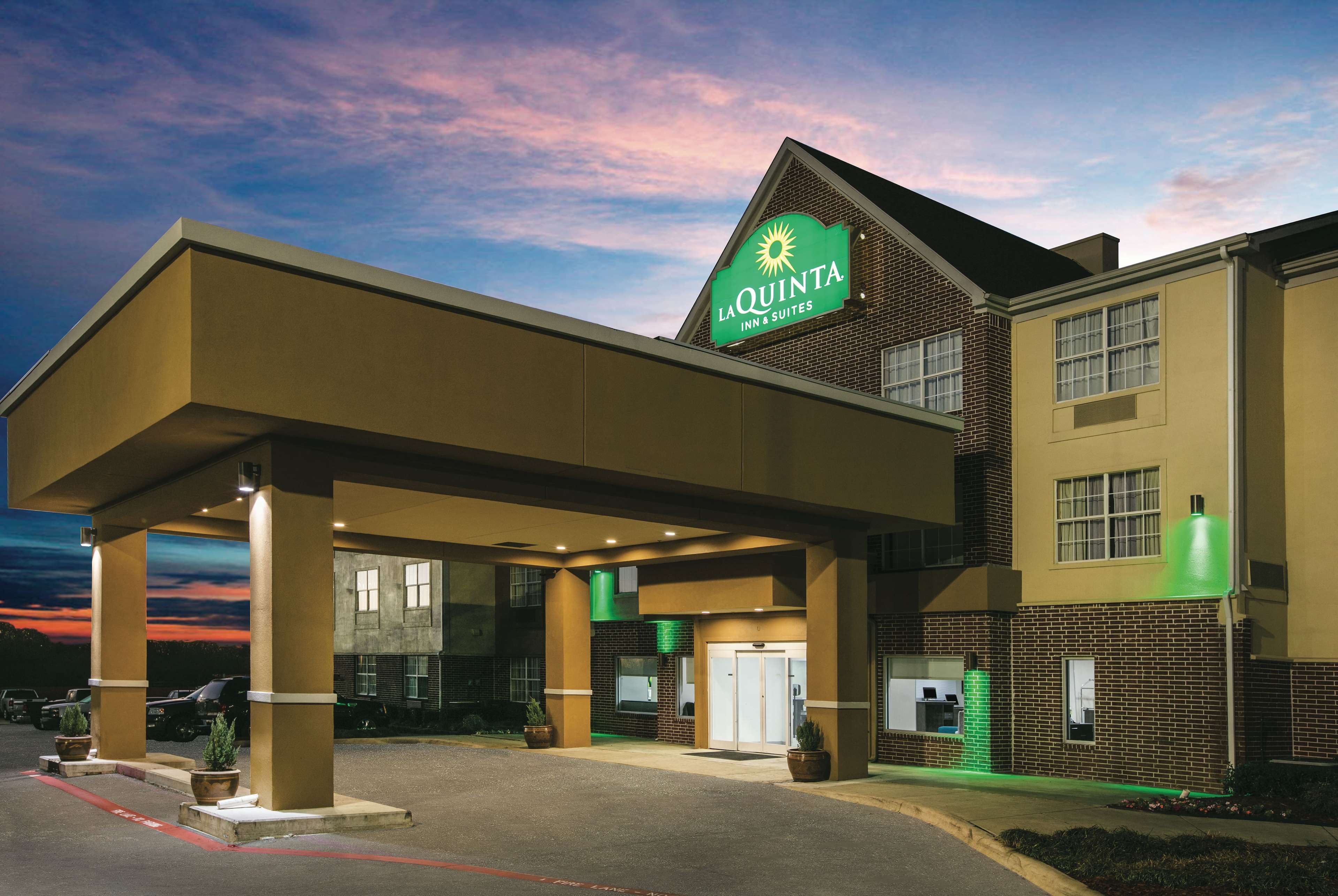 La Quinta Inn & Suites by Wyndham Dallas Mesquite