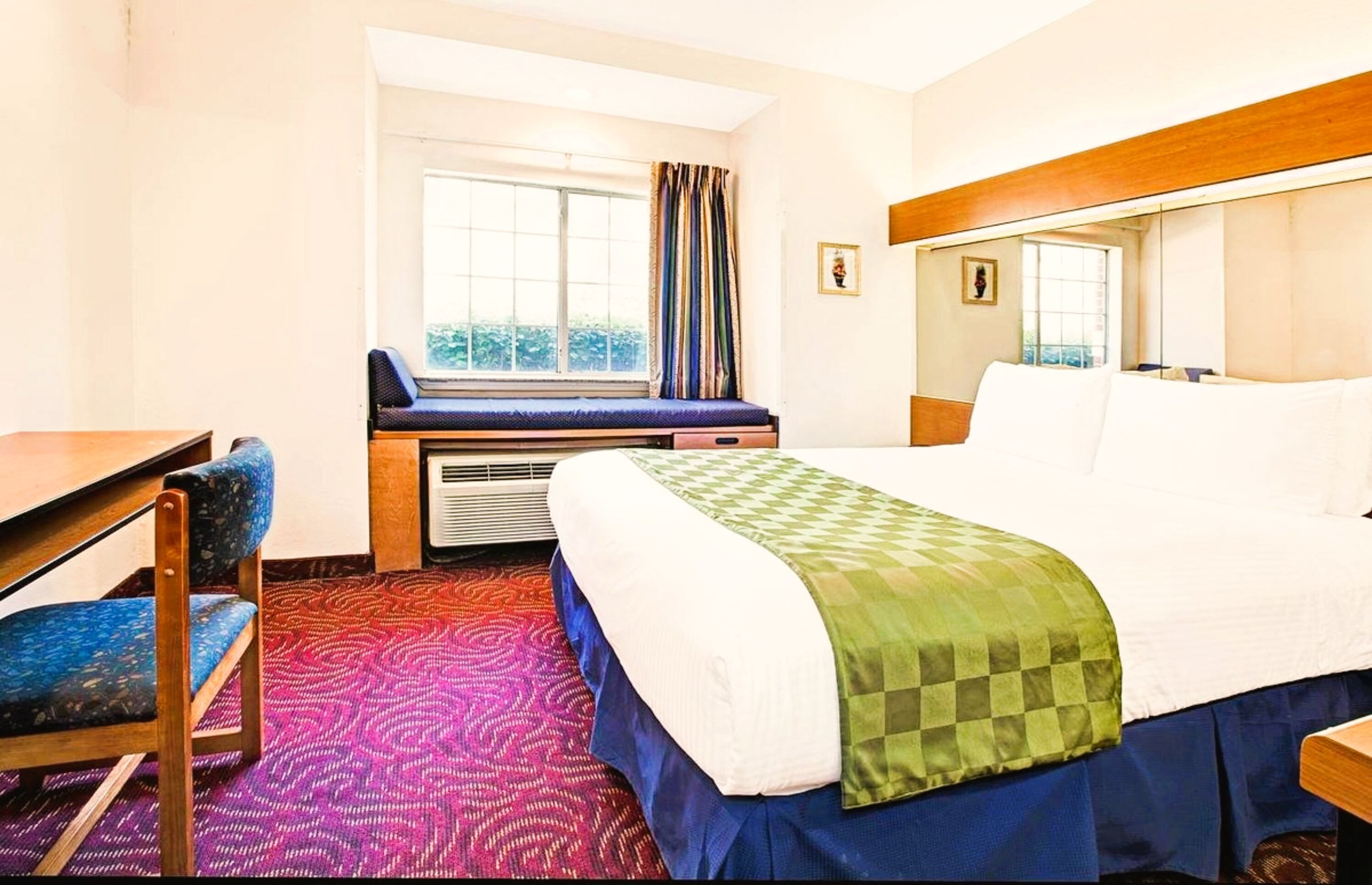 Econo Lodge Inn and Suites Mesquite