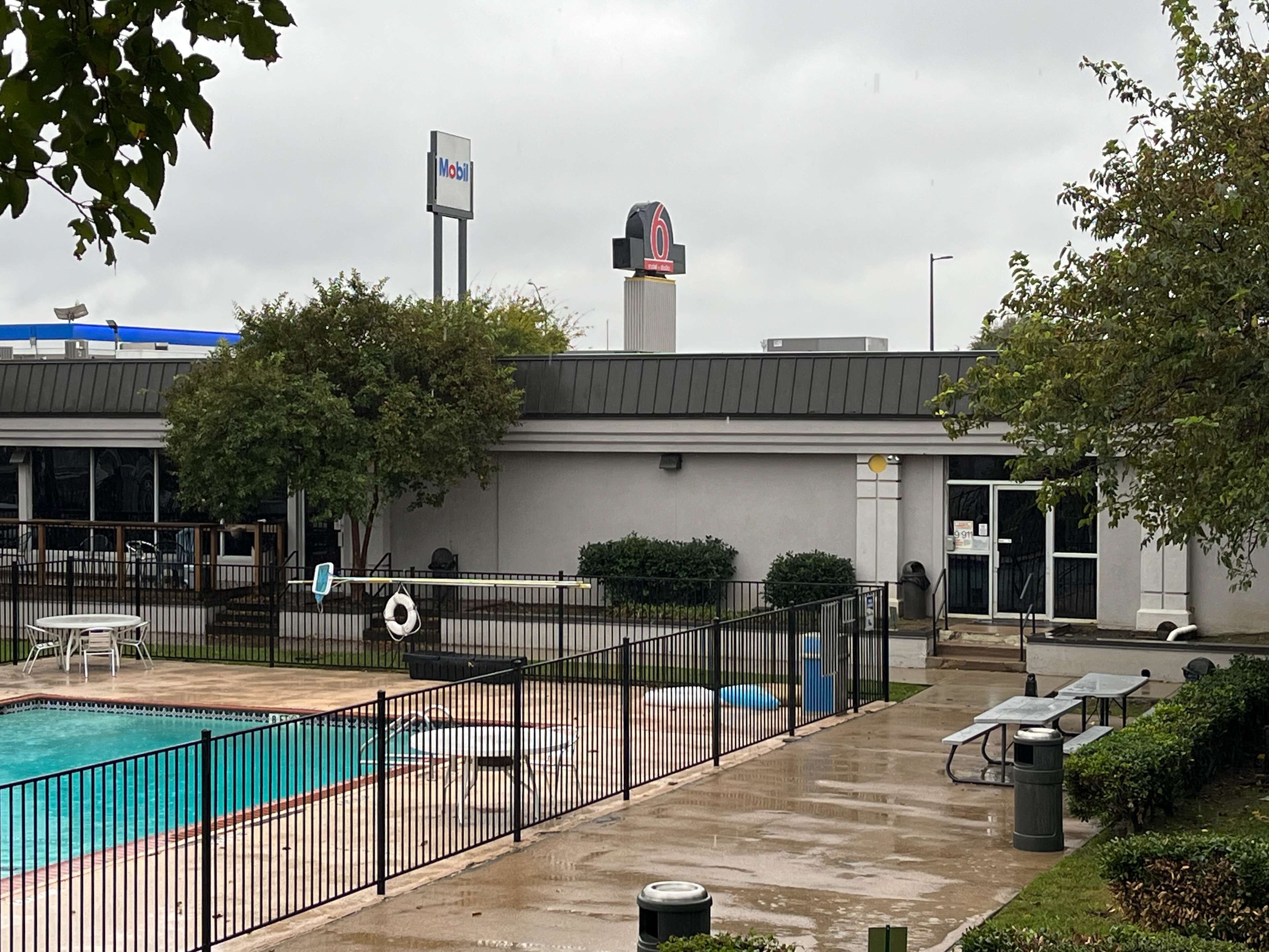 Motel 6 Mesquite, TX - Town East