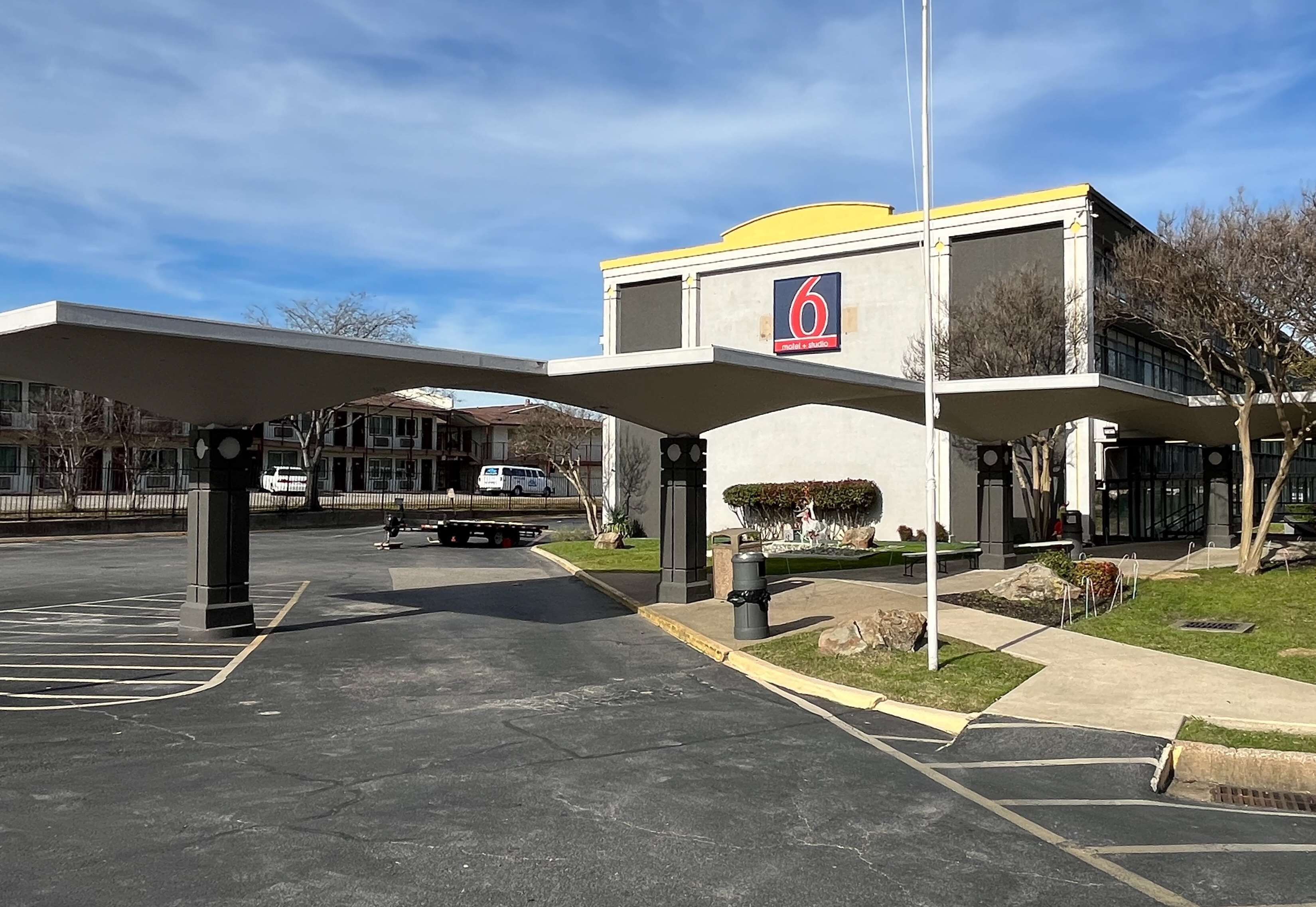 Studio 6 Mesquite, TX - Town East