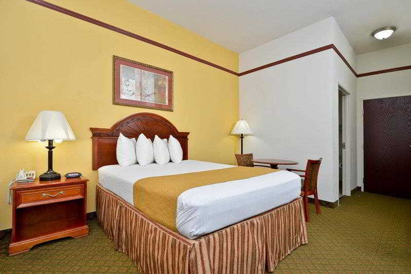 Best Western Limestone Inn & Suites