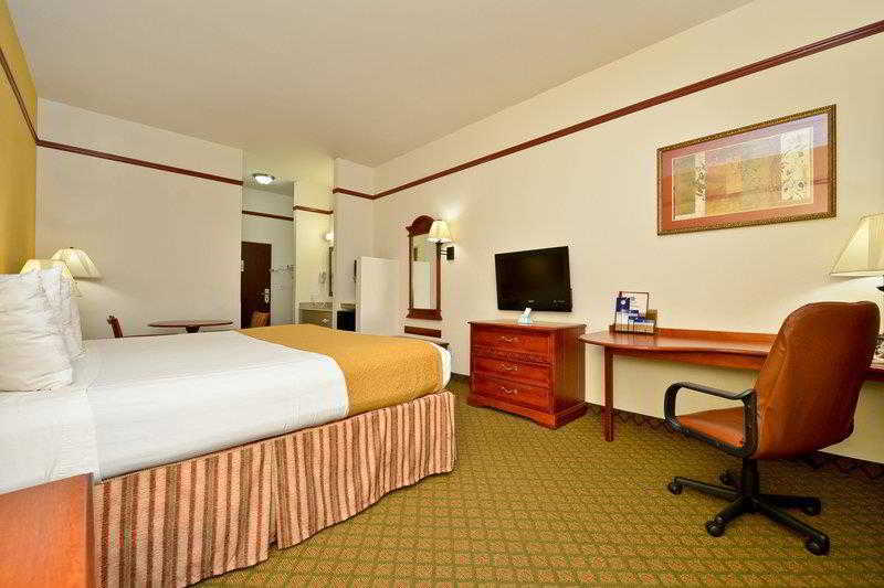 Best Western Limestone Inn & Suites