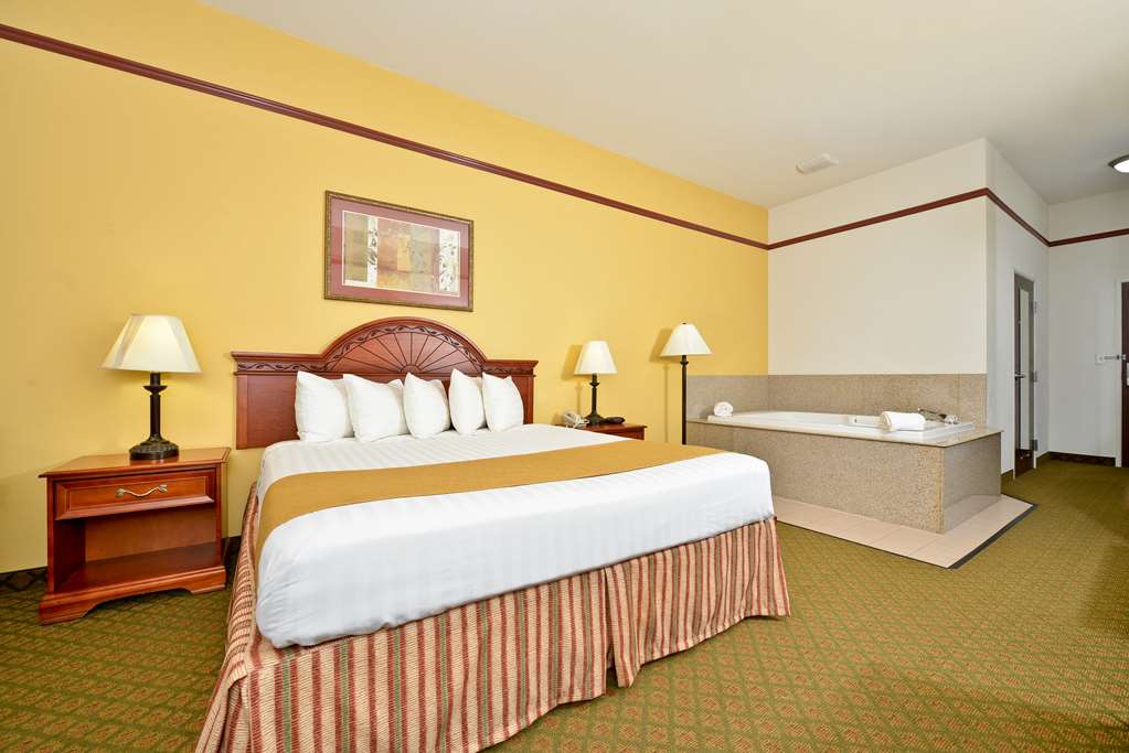 Best Western Limestone Inn & Suites