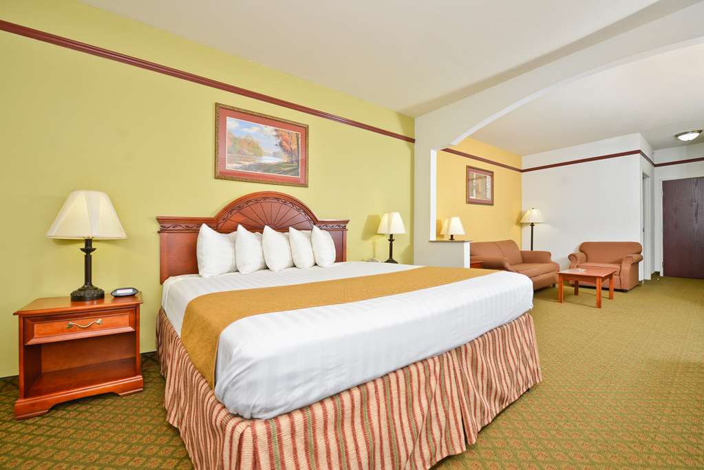Best Western Limestone Inn & Suites