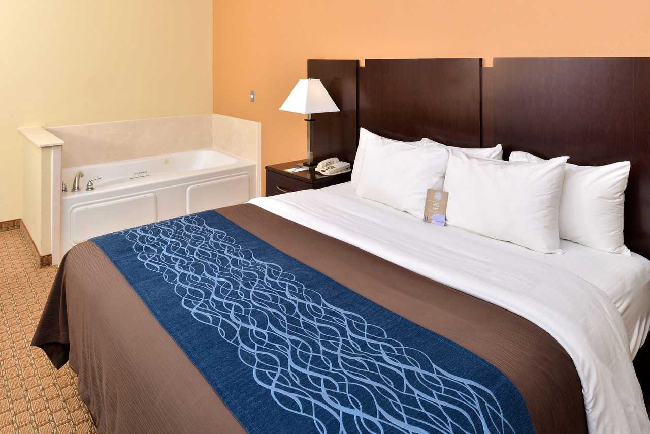 Comfort Inn & Suites