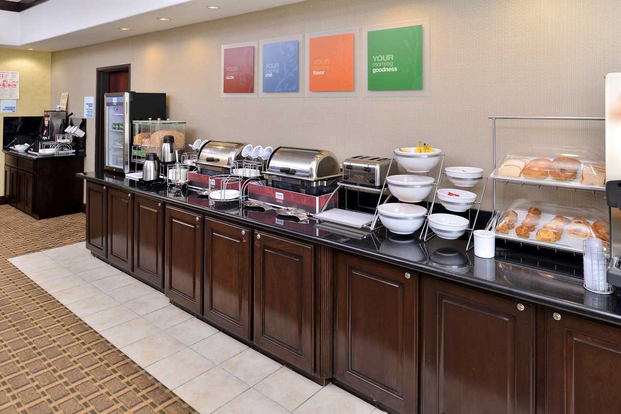 Comfort Inn & Suites