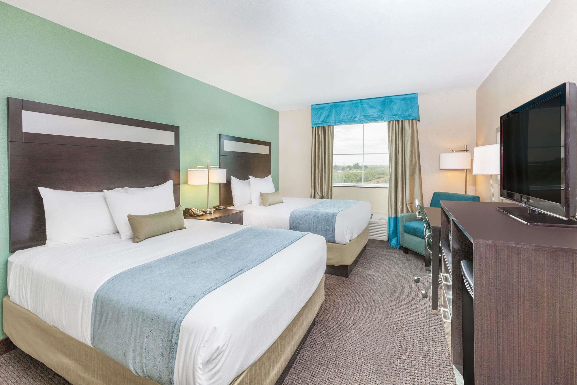 Baymont by Wyndham Midland Center