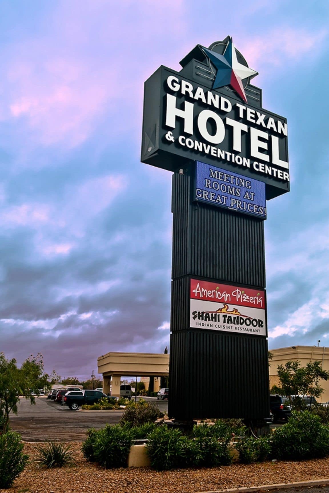 Grand Texan Hotel & Convention Center