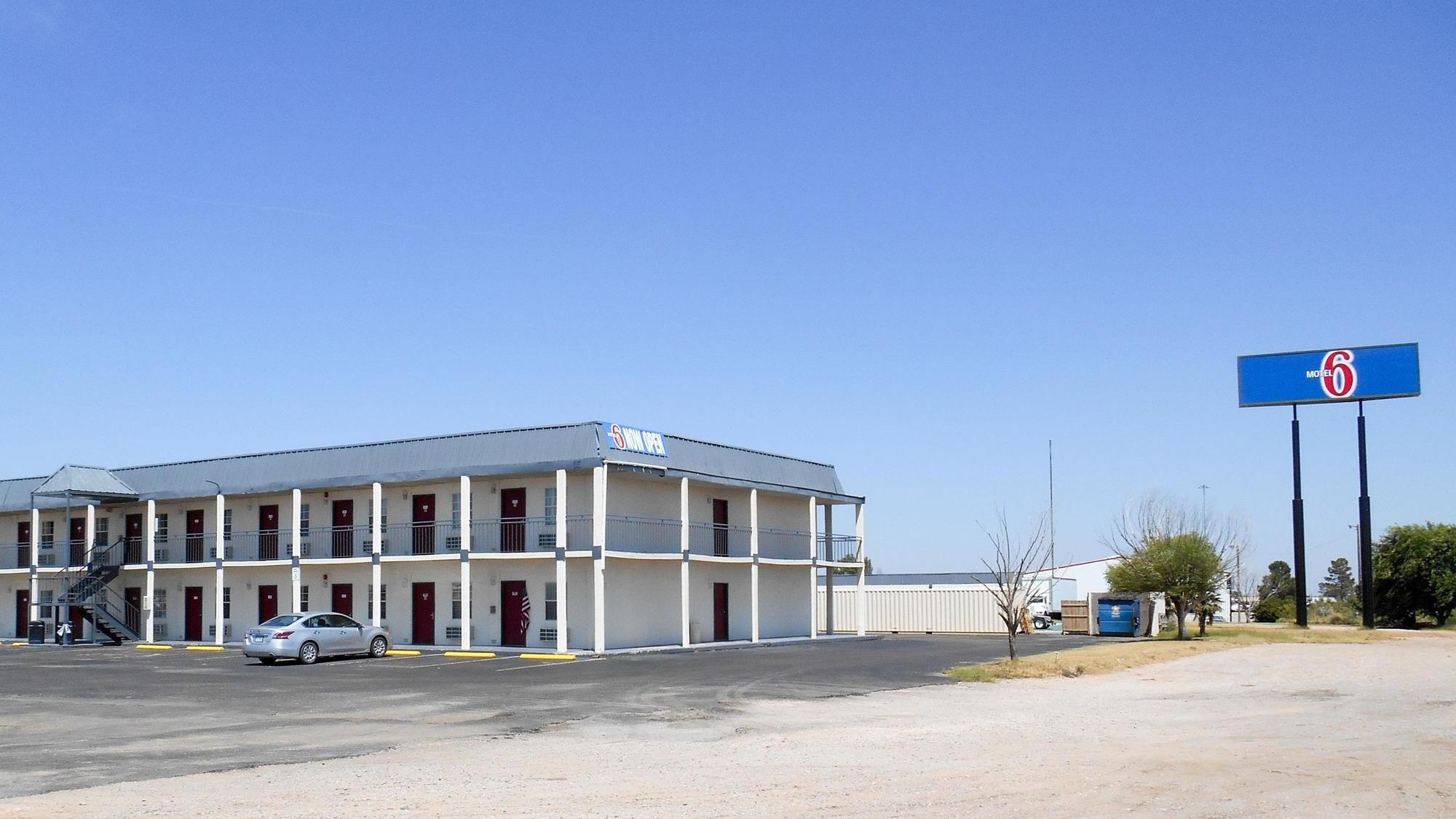 Knights Inn Midland
