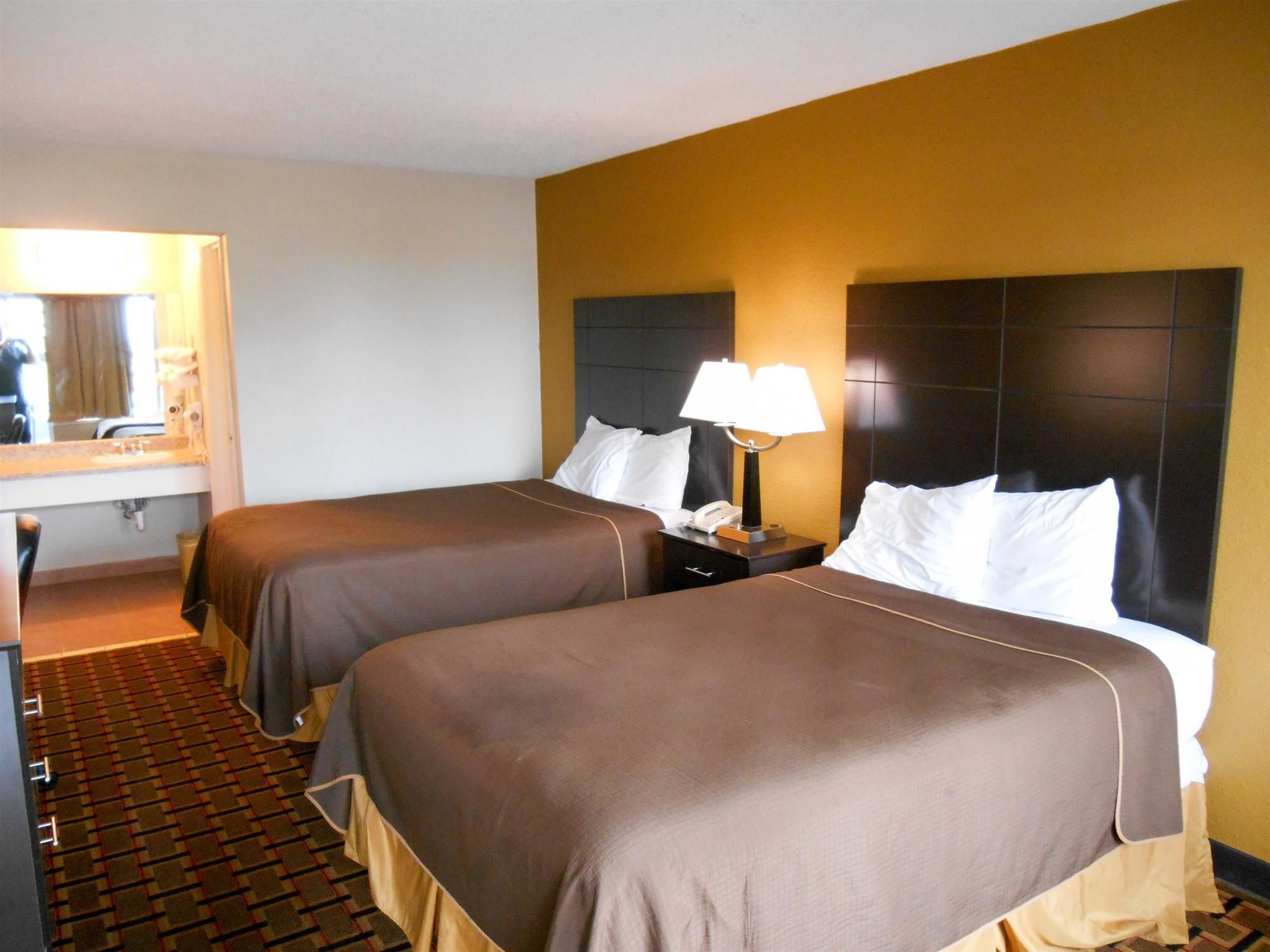 Knights Inn Midland