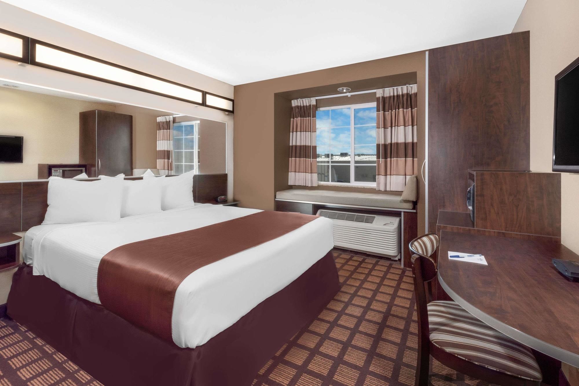 Microtel Inn & Suites by Wyndham Midland