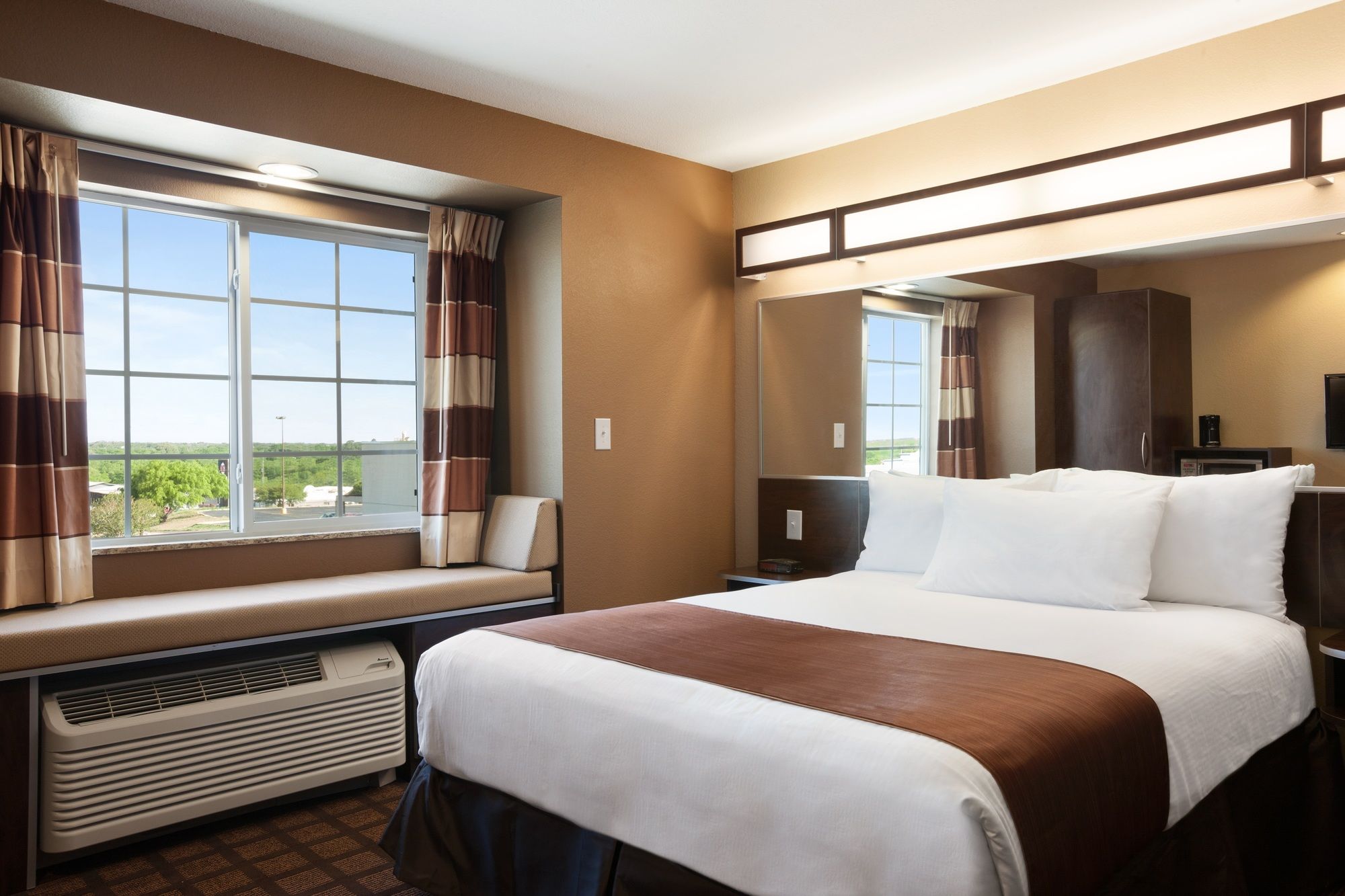Microtel Inn & Suites by Wyndham Midland