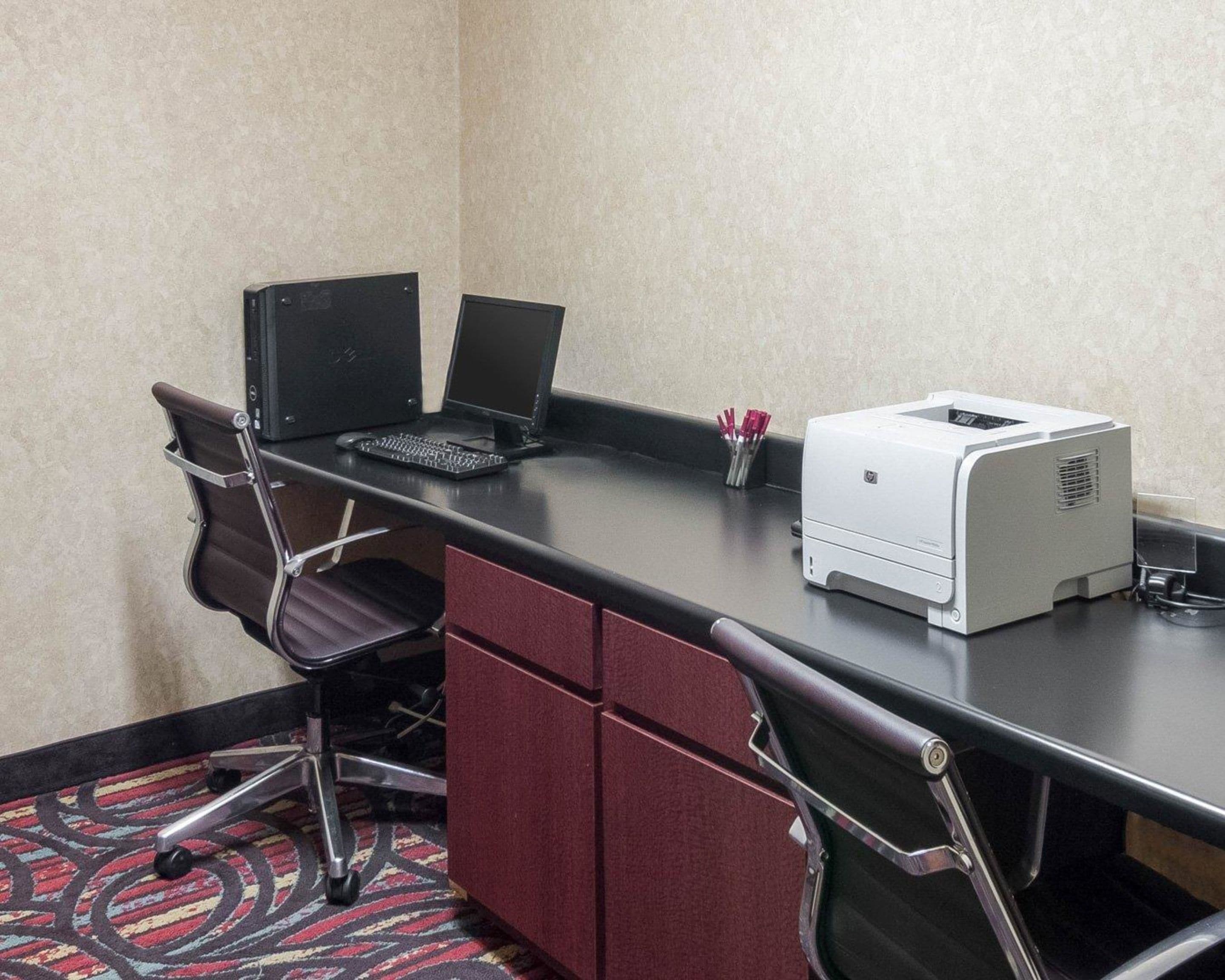 Quality Suites Midland