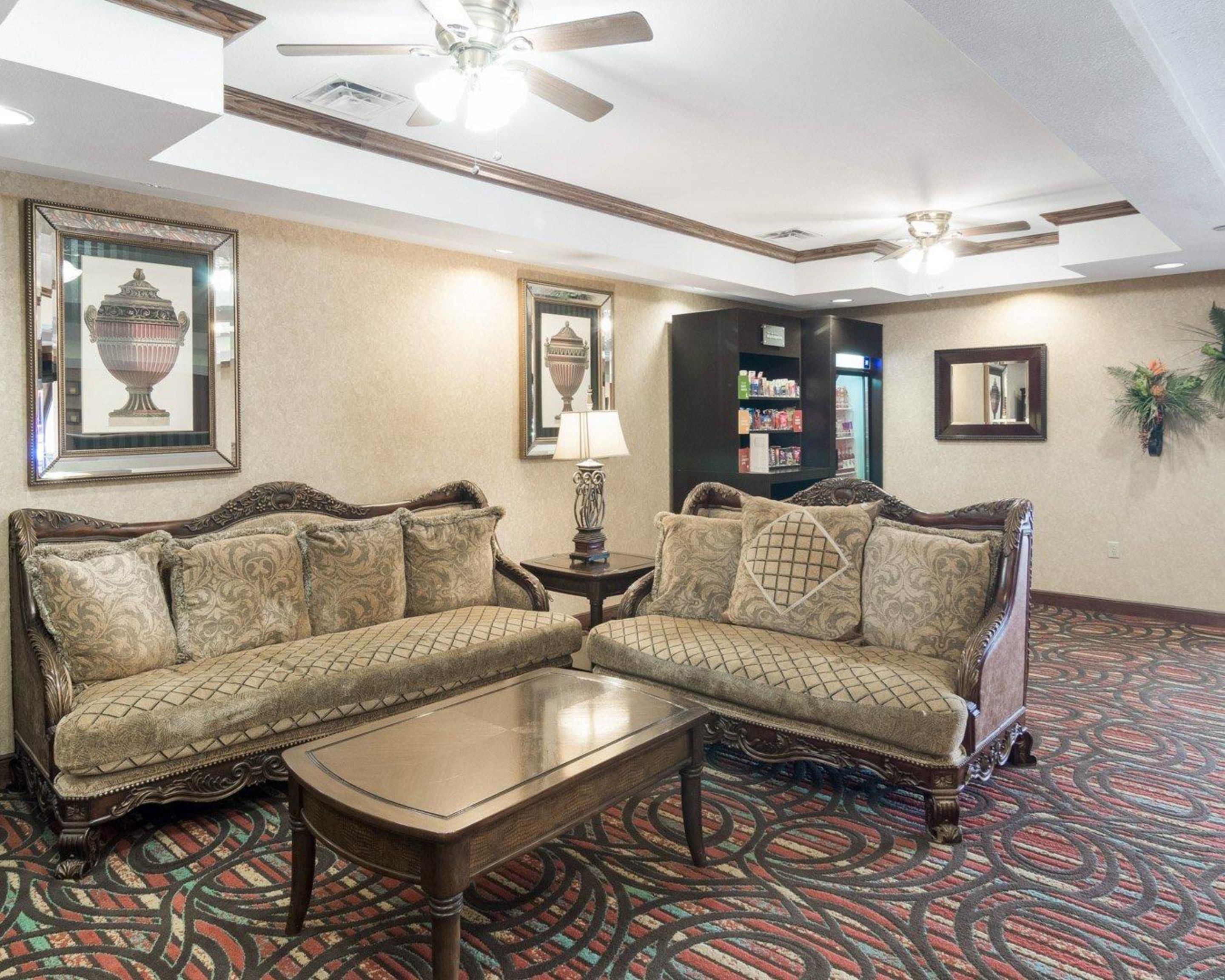 Quality Suites Midland