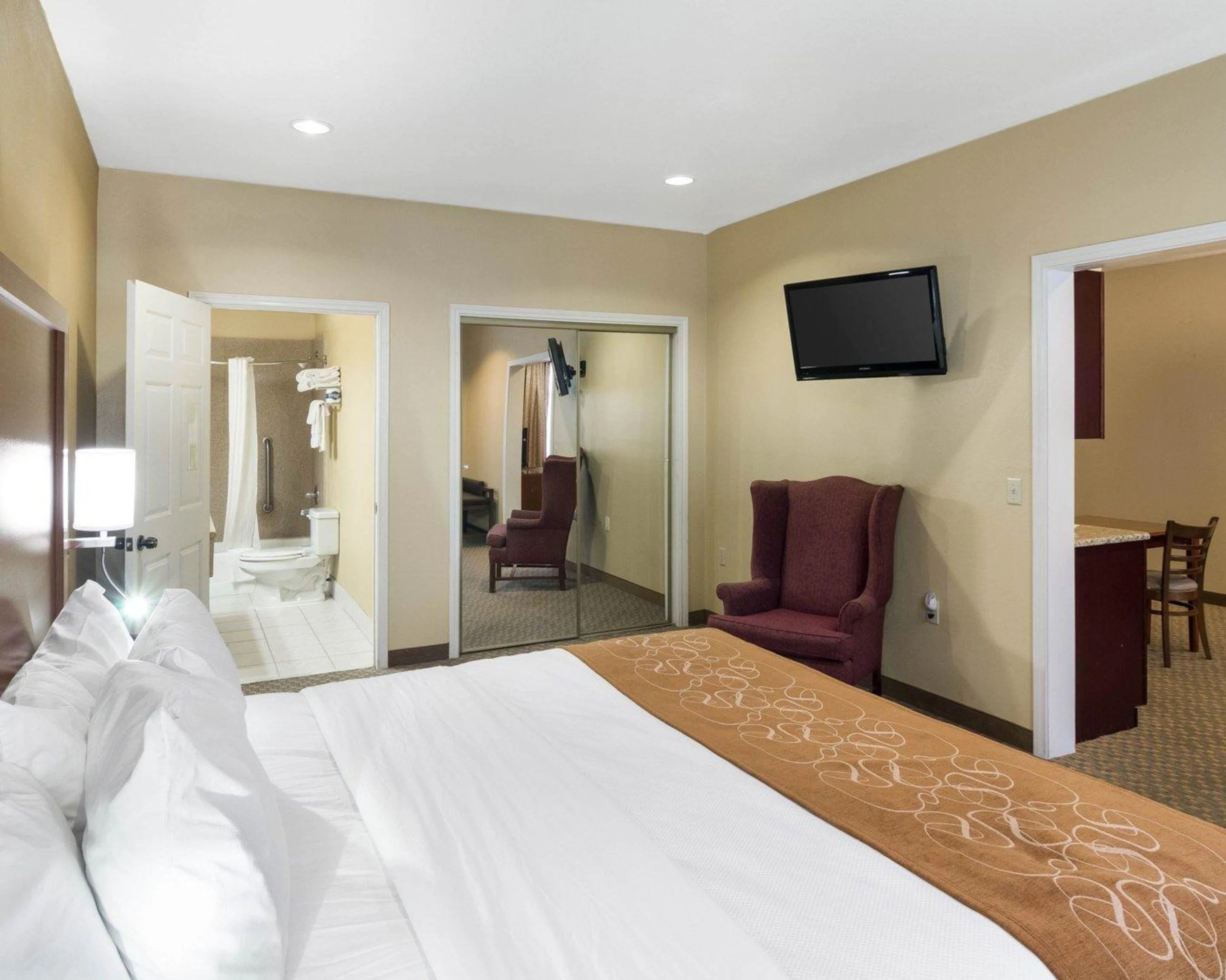 Quality Suites Midland