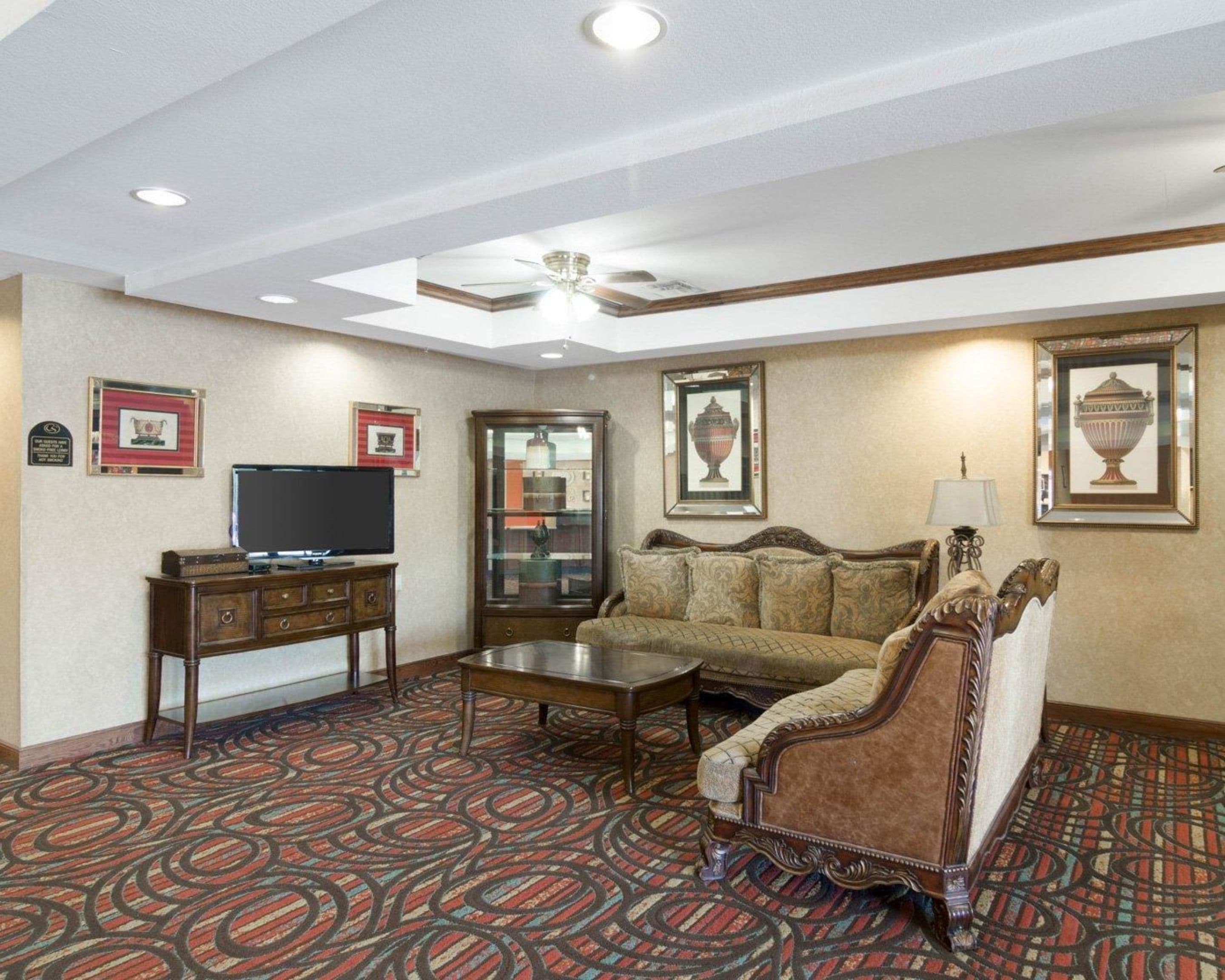 Quality Suites Midland