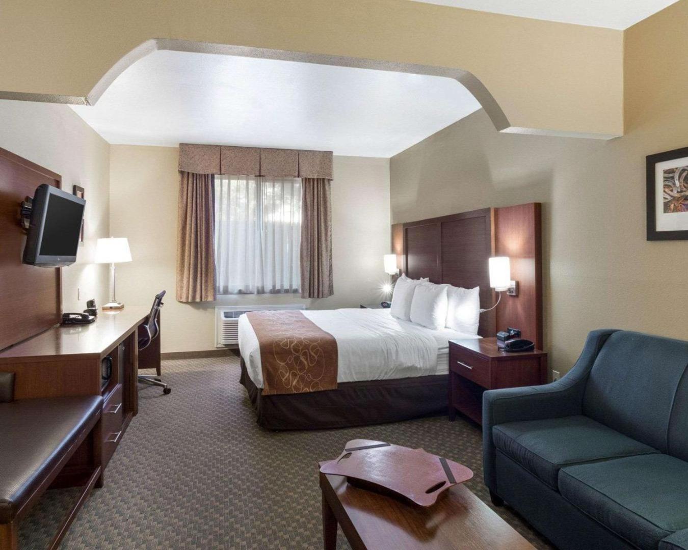 Quality Suites Midland