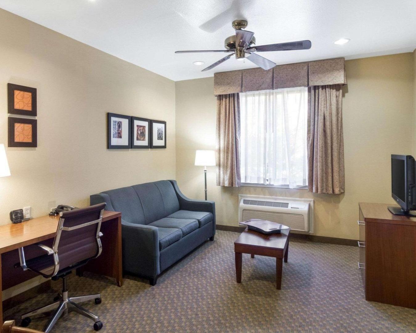 Quality Suites Midland