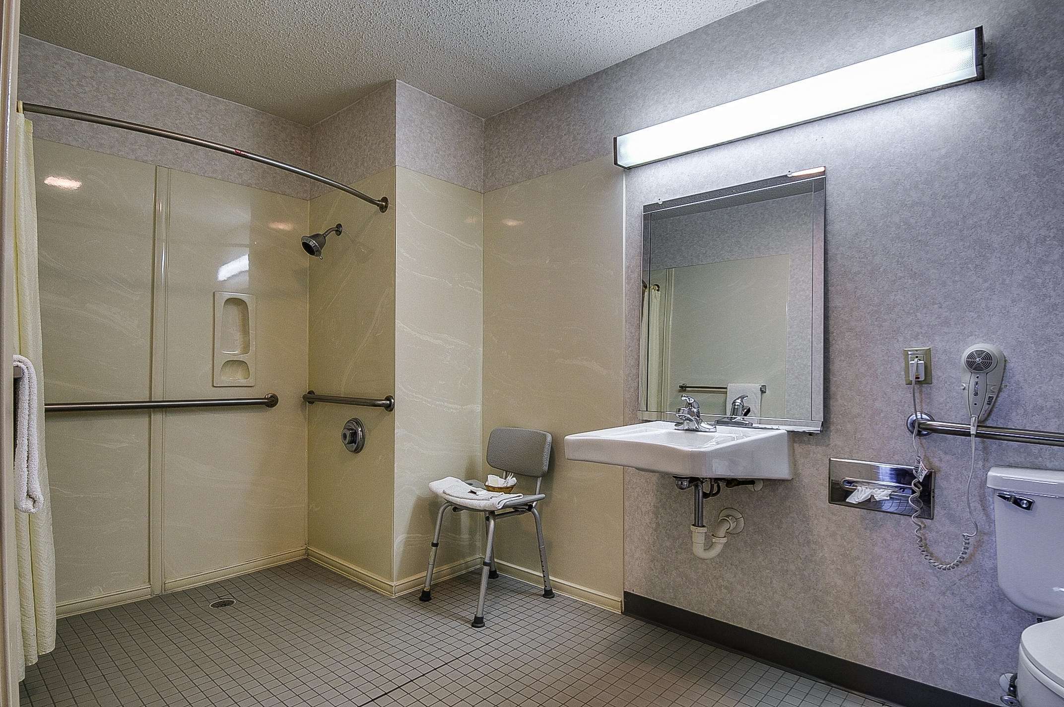 Americas Best Value Inn-Midlothian/Cedar Hill