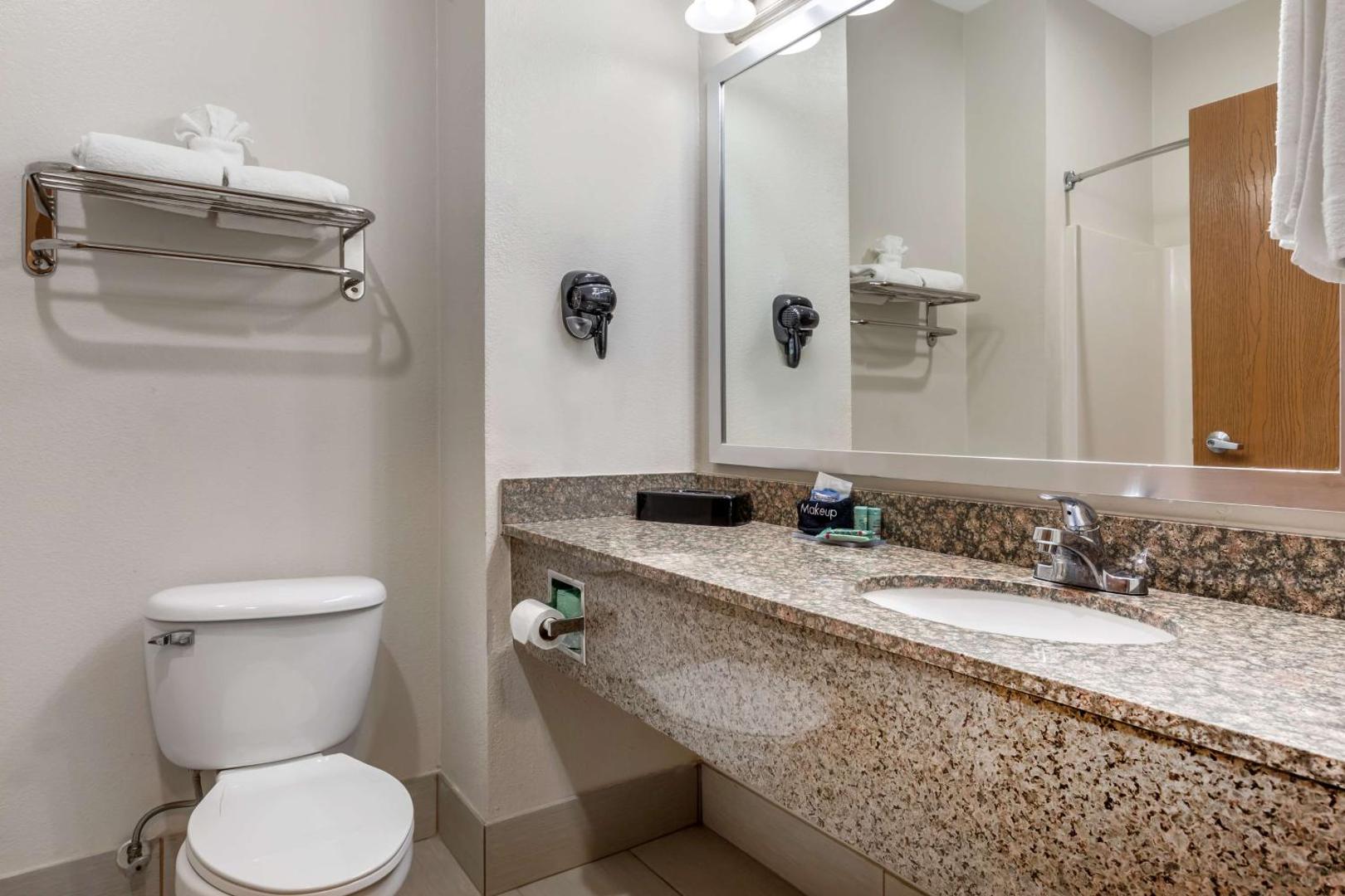 Best Western Club House Inn & Suites
