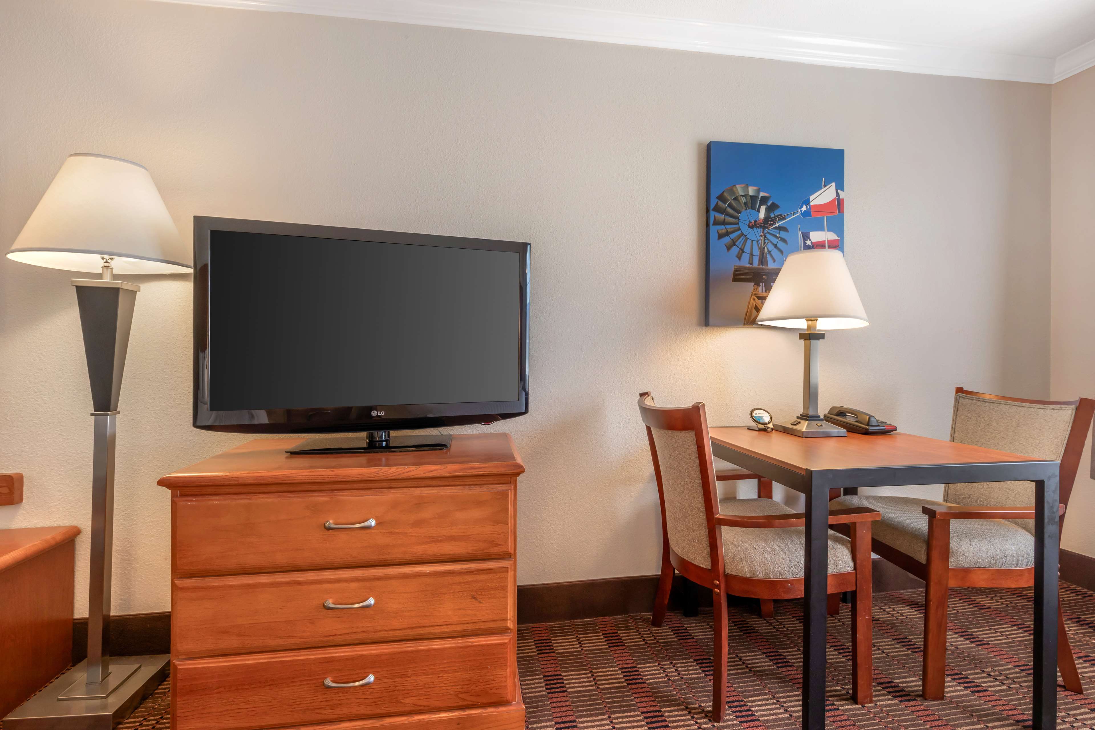 Best Western Club House Inn & Suites