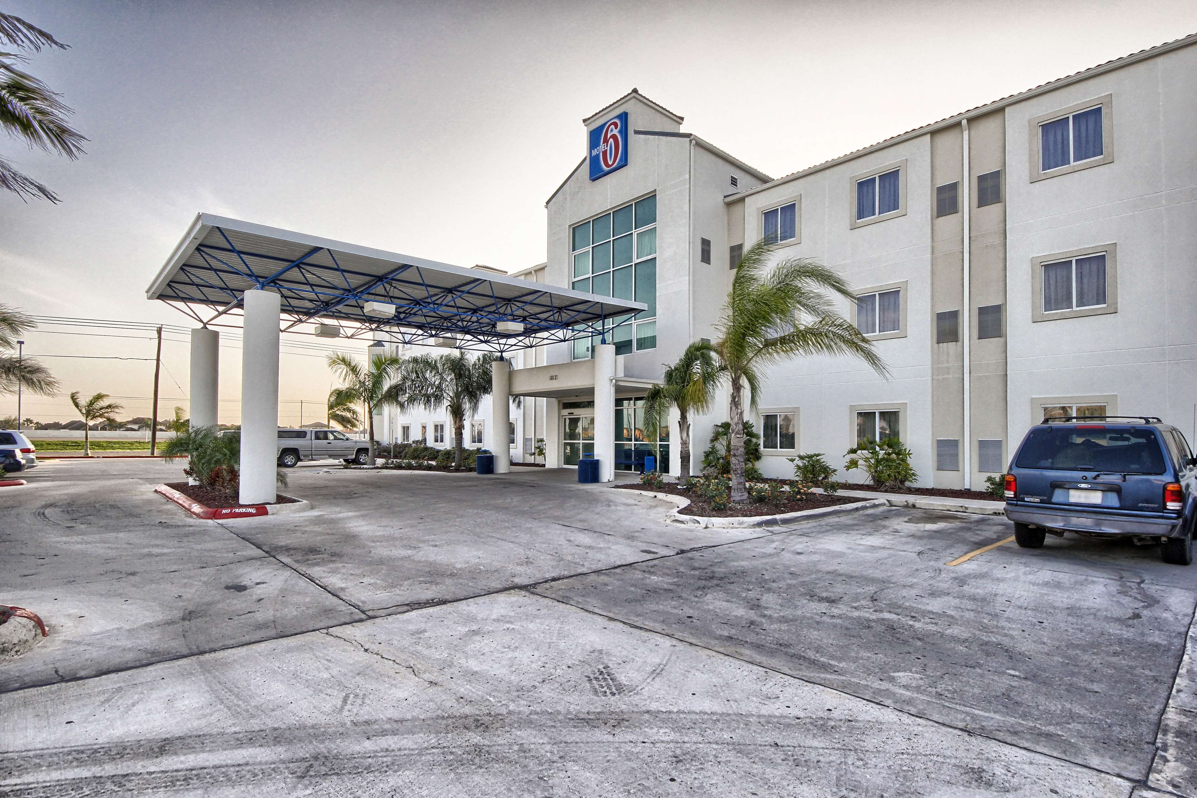 Motel 6 Mission