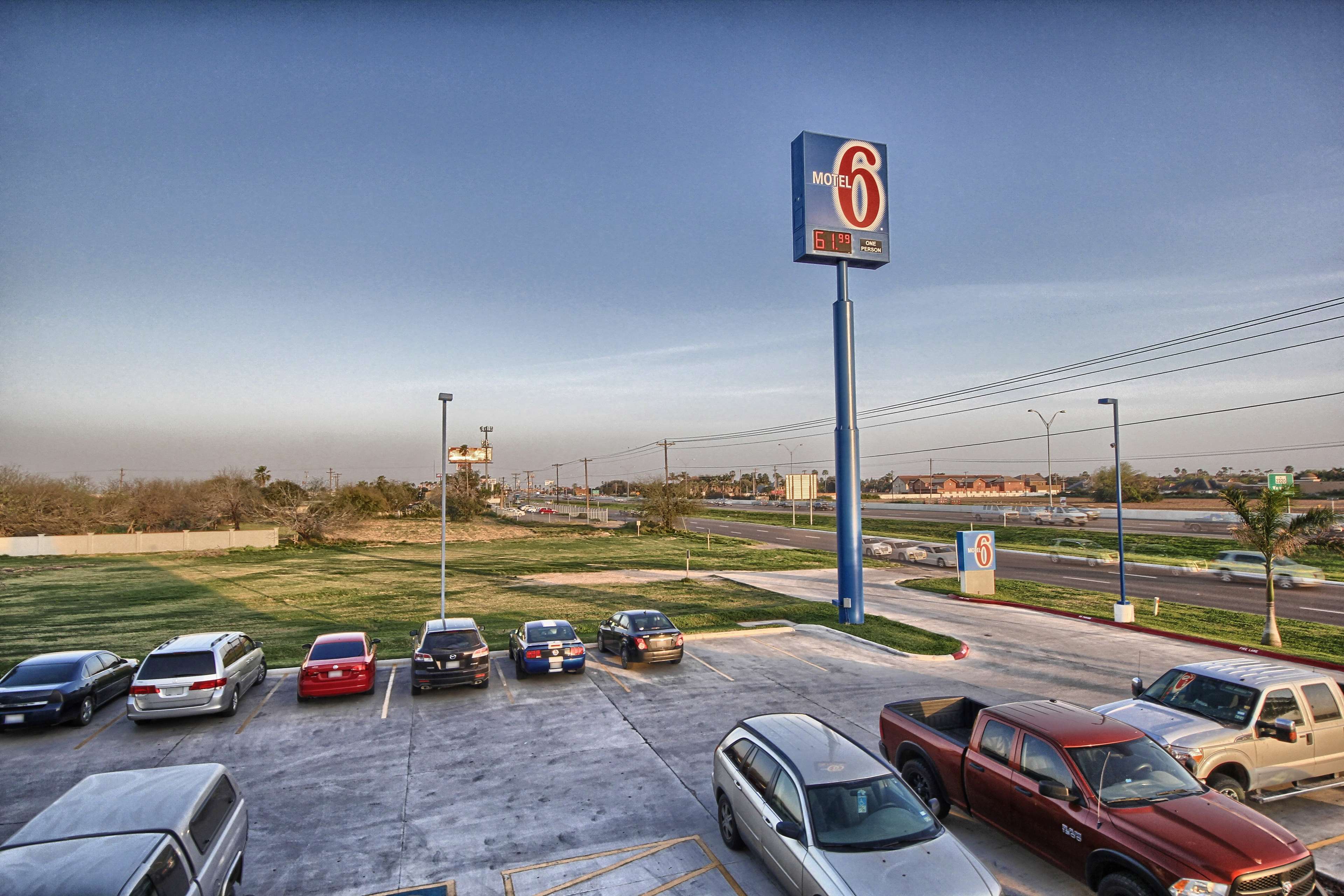 Motel 6 Mission