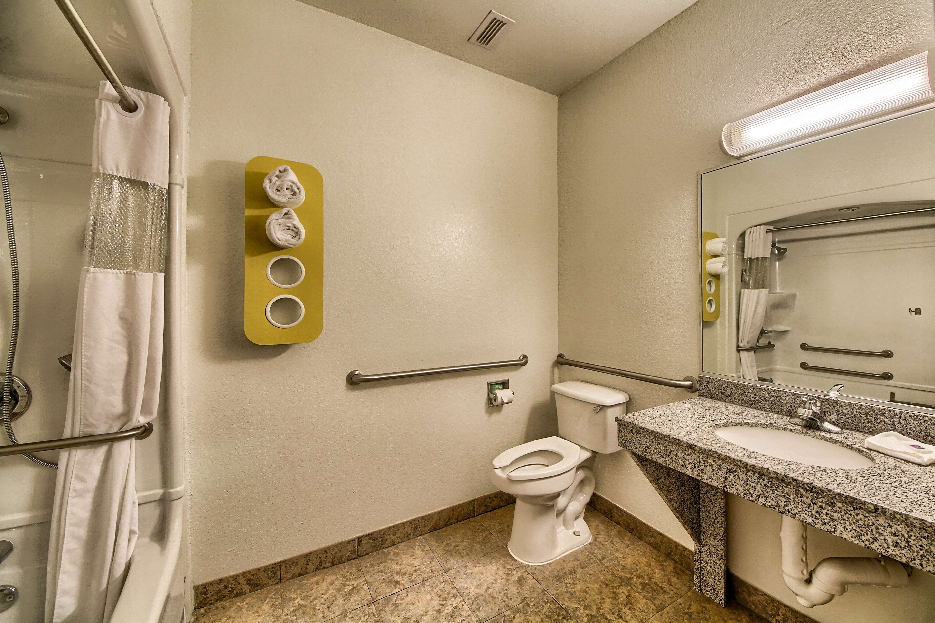 Motel 6 Mission