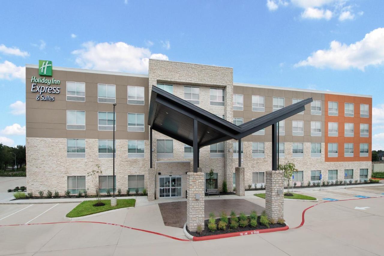 Holiday Inn Express & Suites Missouri City West