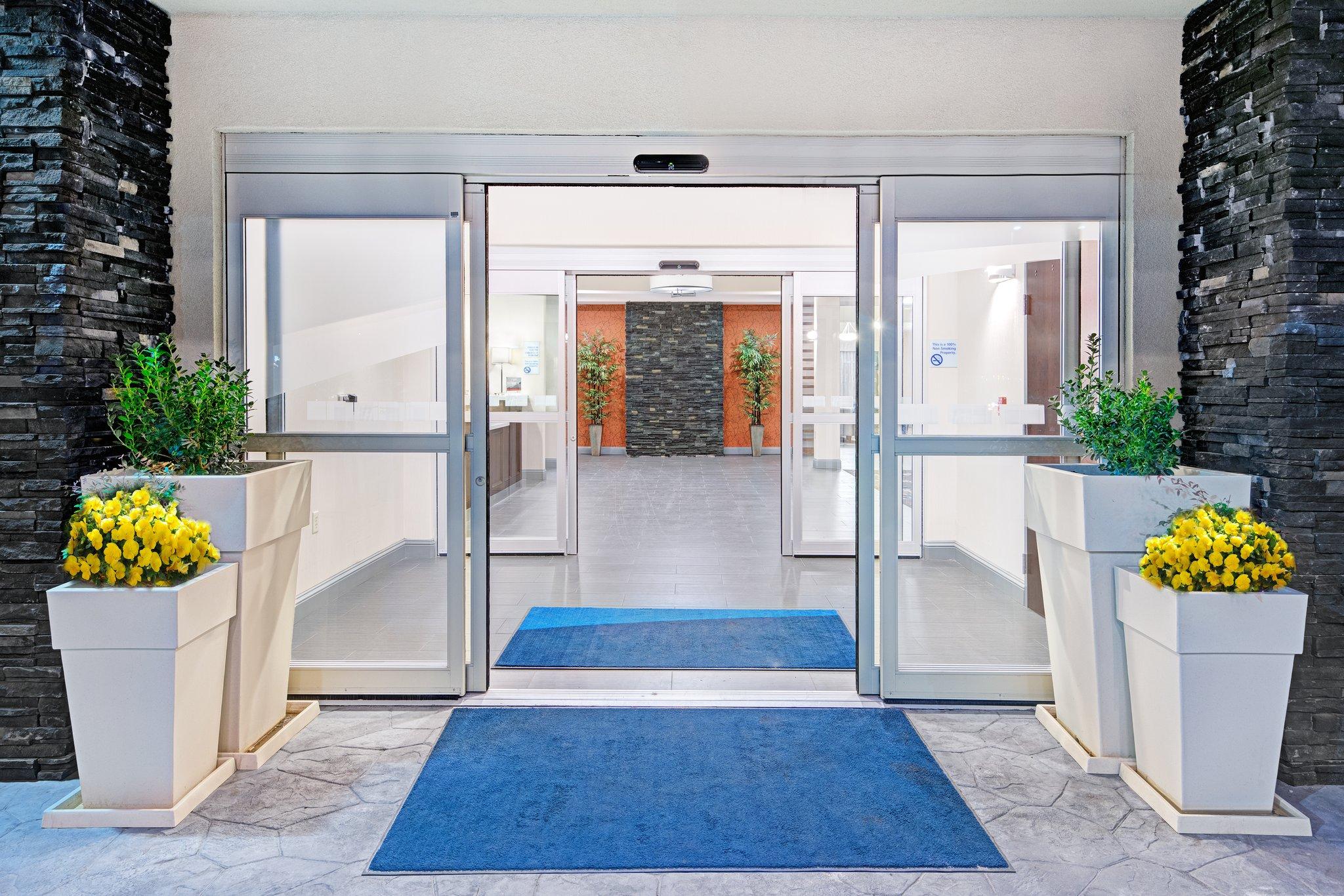 Holiday Inn Express & Suites Monahans I-20